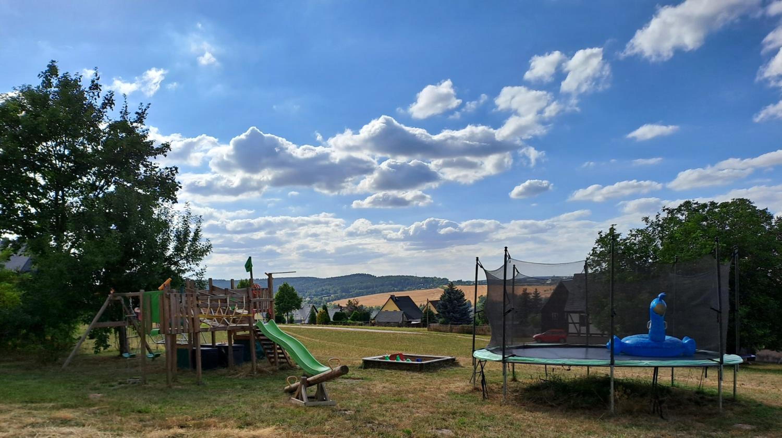 Ferienwohnung Nähe Dresden mit Pool & Spielplatz - FeWo 