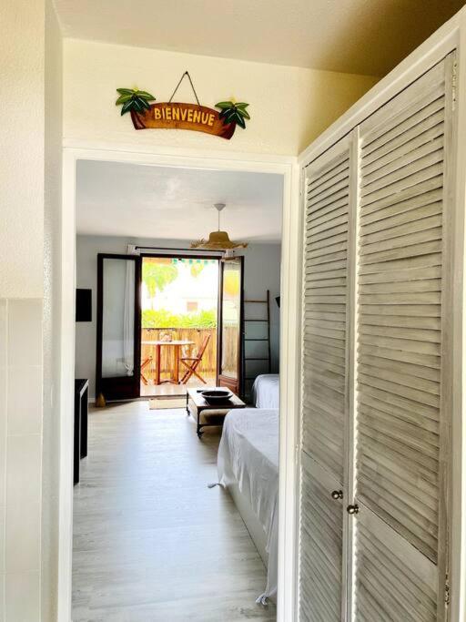 Studio spacieux vue mer au DIAMANT avec piscine view 5