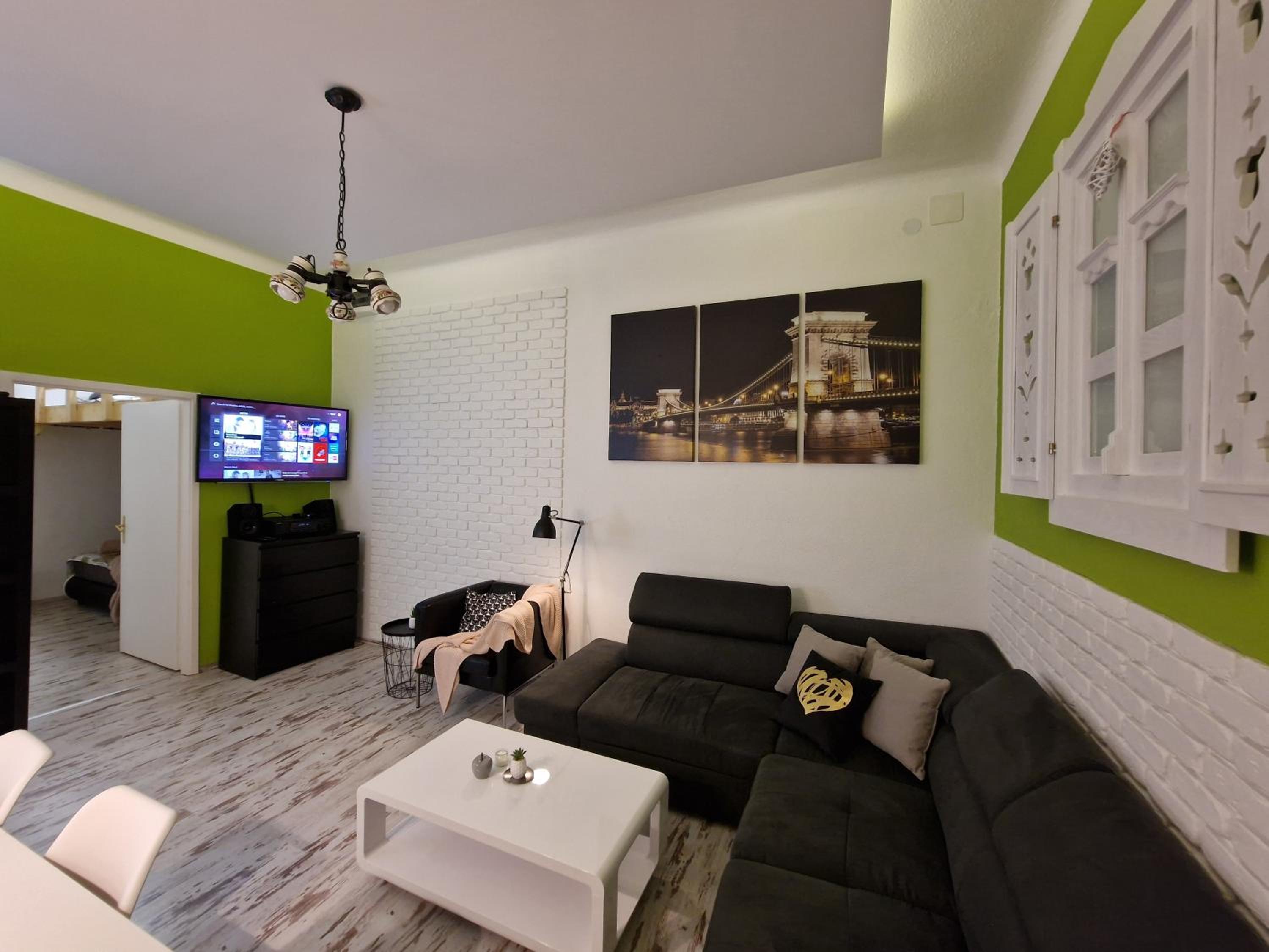 Central Point Budapest view 2