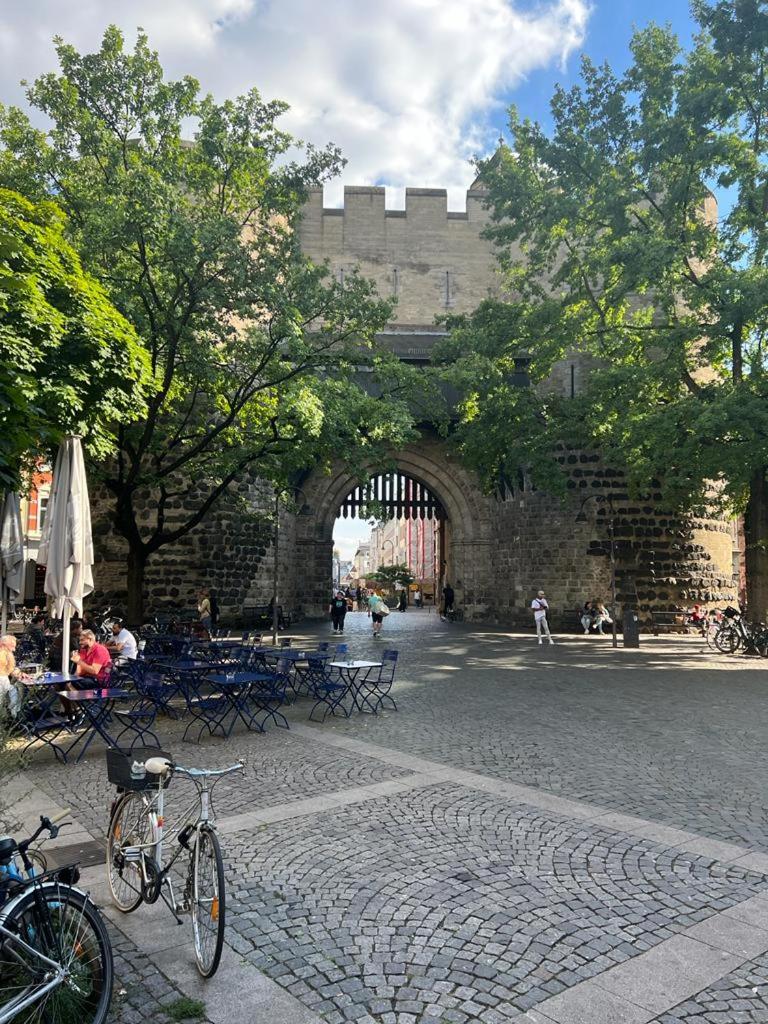 Luxury Gemütliche WOHNUNG in Eigelstein Köln