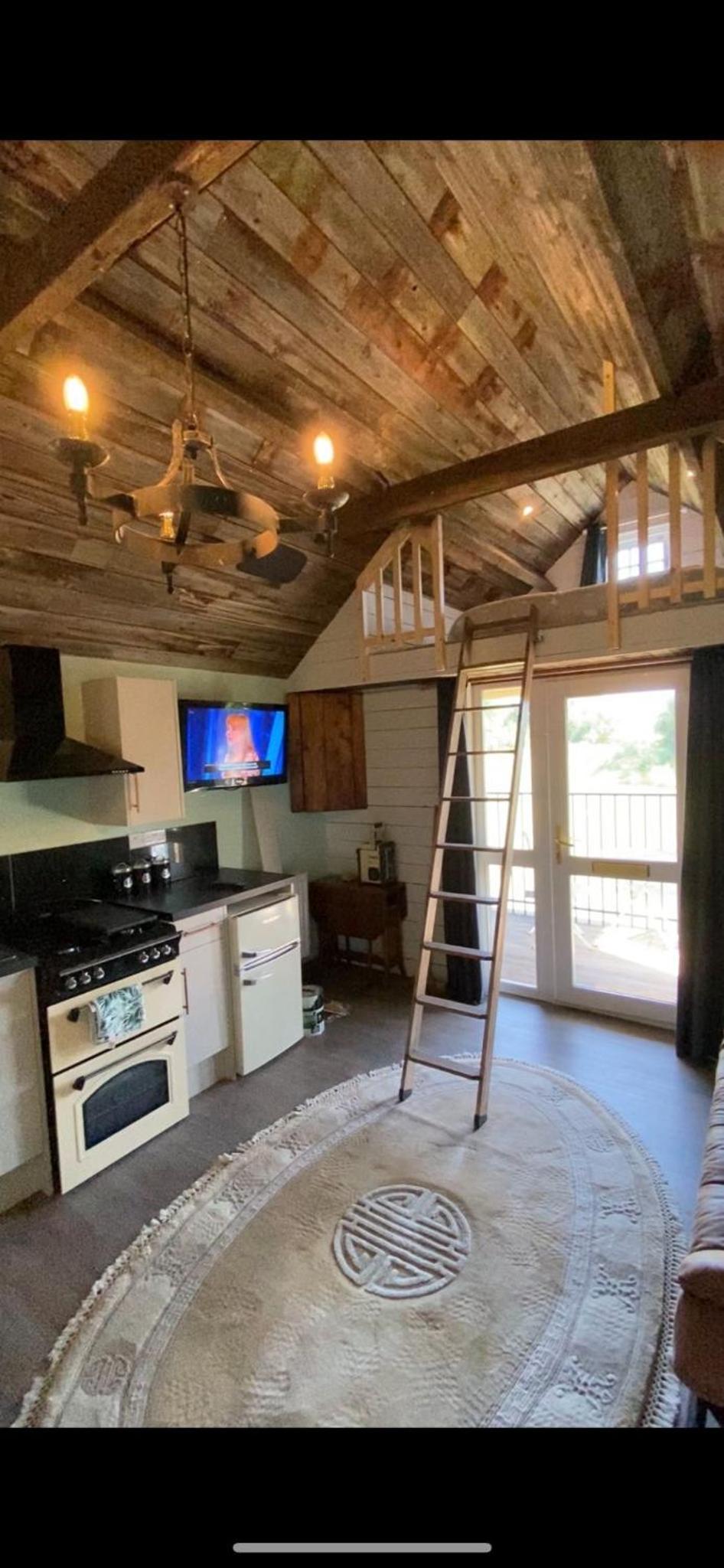 Lake View Lodges The Kentwell view 4