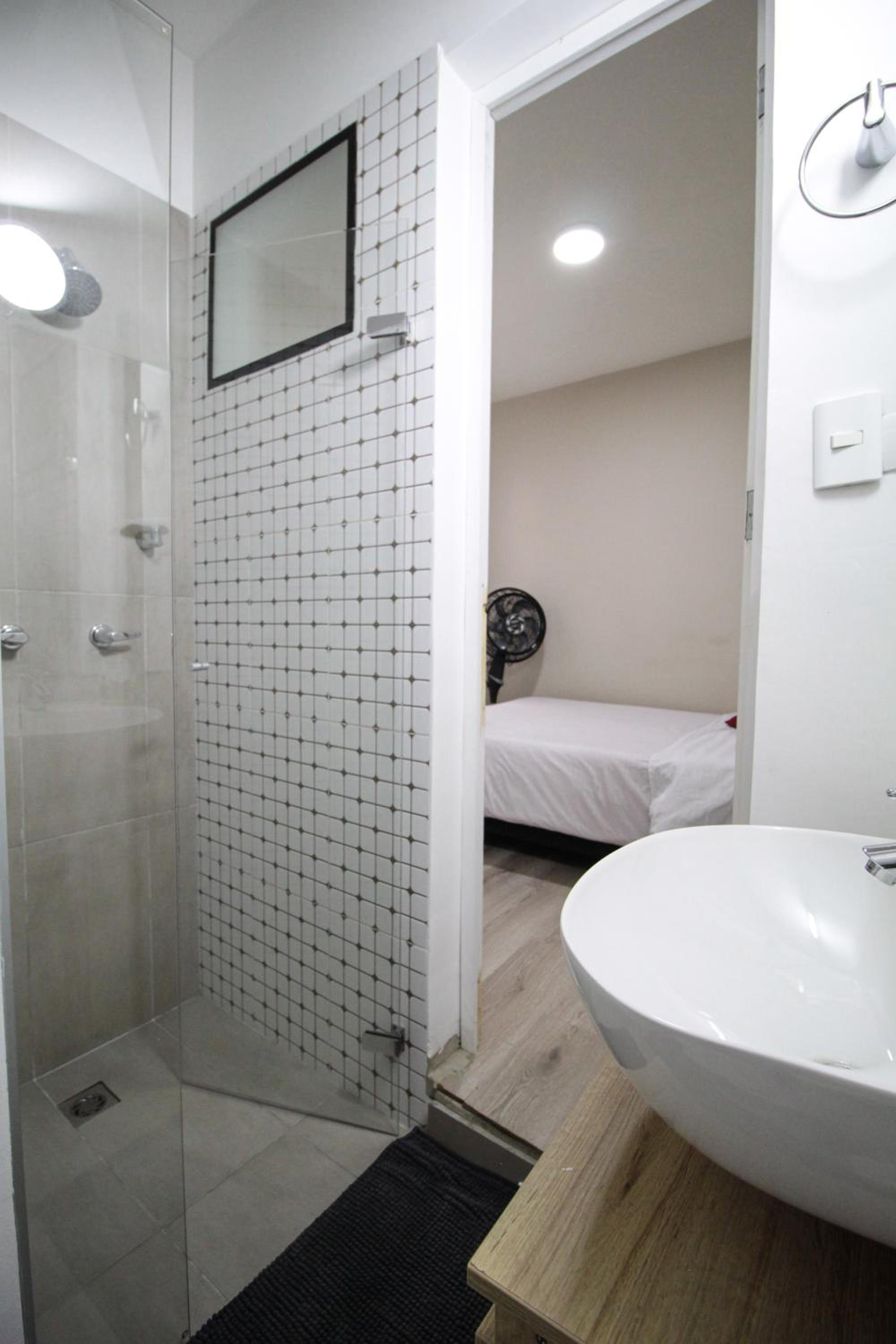 Cómodo aparta suite en zona Poblado Medellín M101 By Roots Rentals