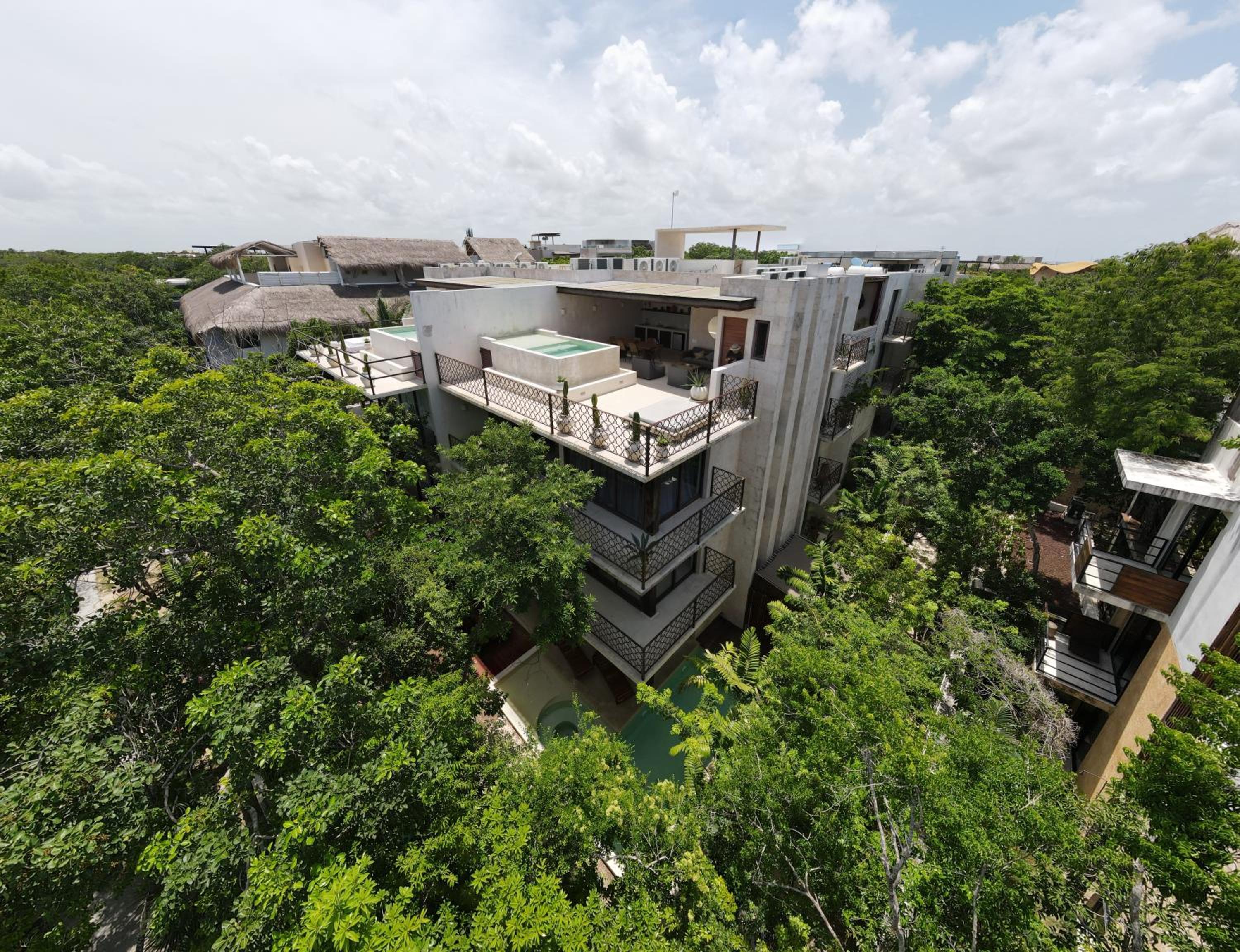 Casa Wahh - Property Image 77