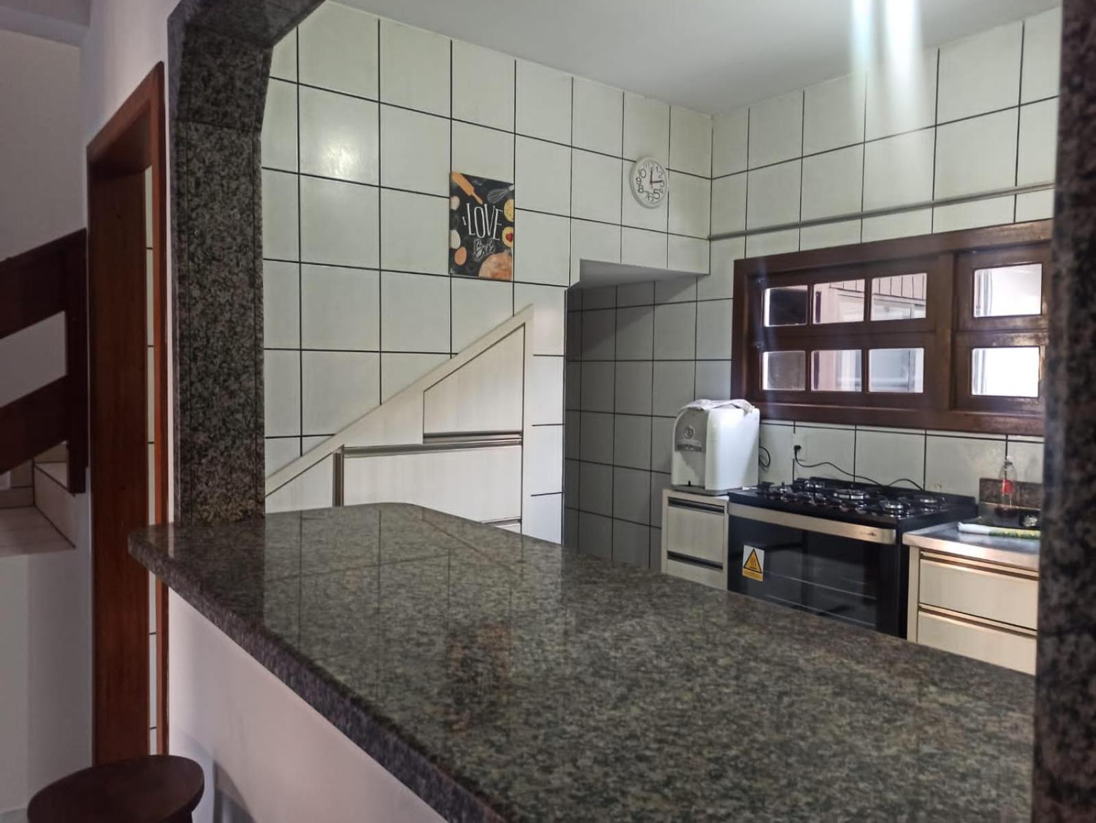 CASA ARMANI 50 metros DA PRAIA MARISCAL BOMBINHAS