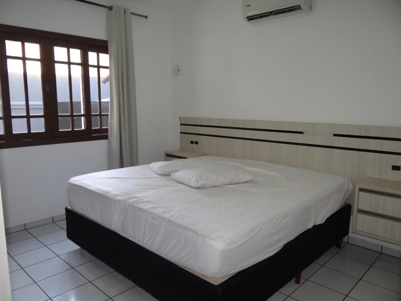 CASA ARMANI 50 metros DA PRAIA MARISCAL BOMBINHAS