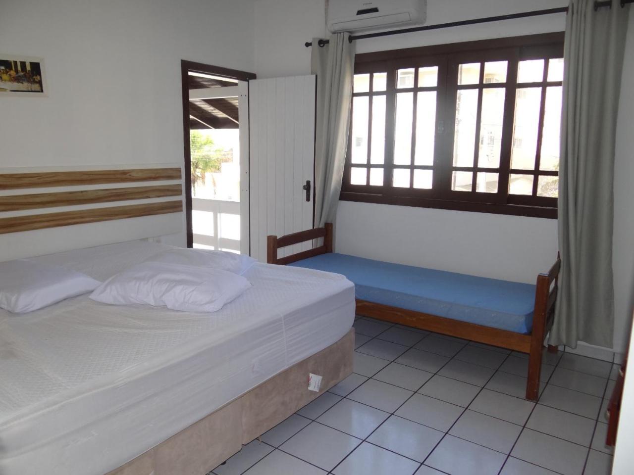CASA ARMANI 50 metros DA PRAIA MARISCAL BOMBINHAS