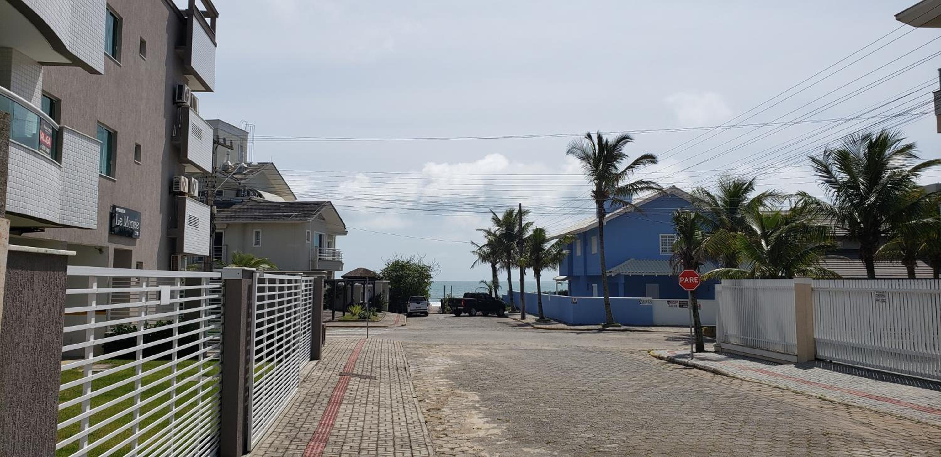 CASA ARMANI 50 metros DA PRAIA MARISCAL BOMBINHAS
