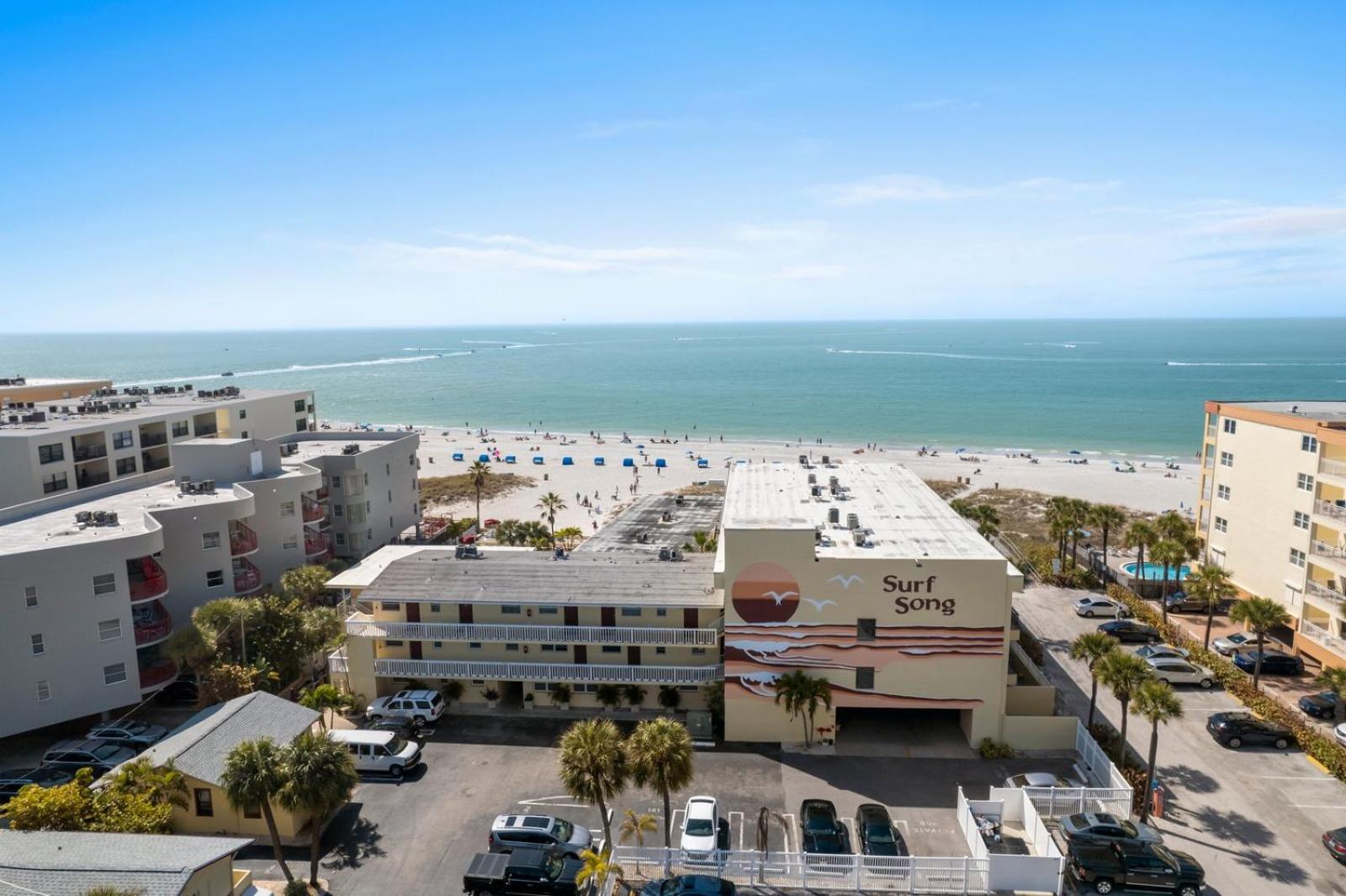 Studio Unit Facing Beach 2nd Fl - Surf Song #227