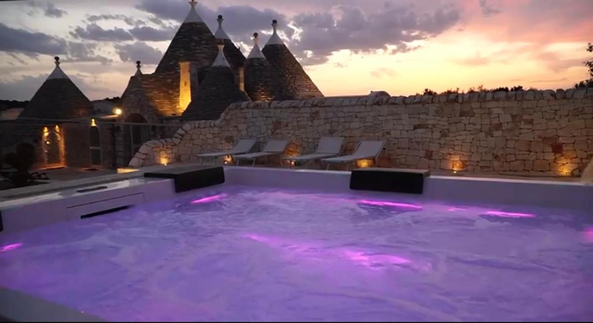TRULLI TESORO view 4