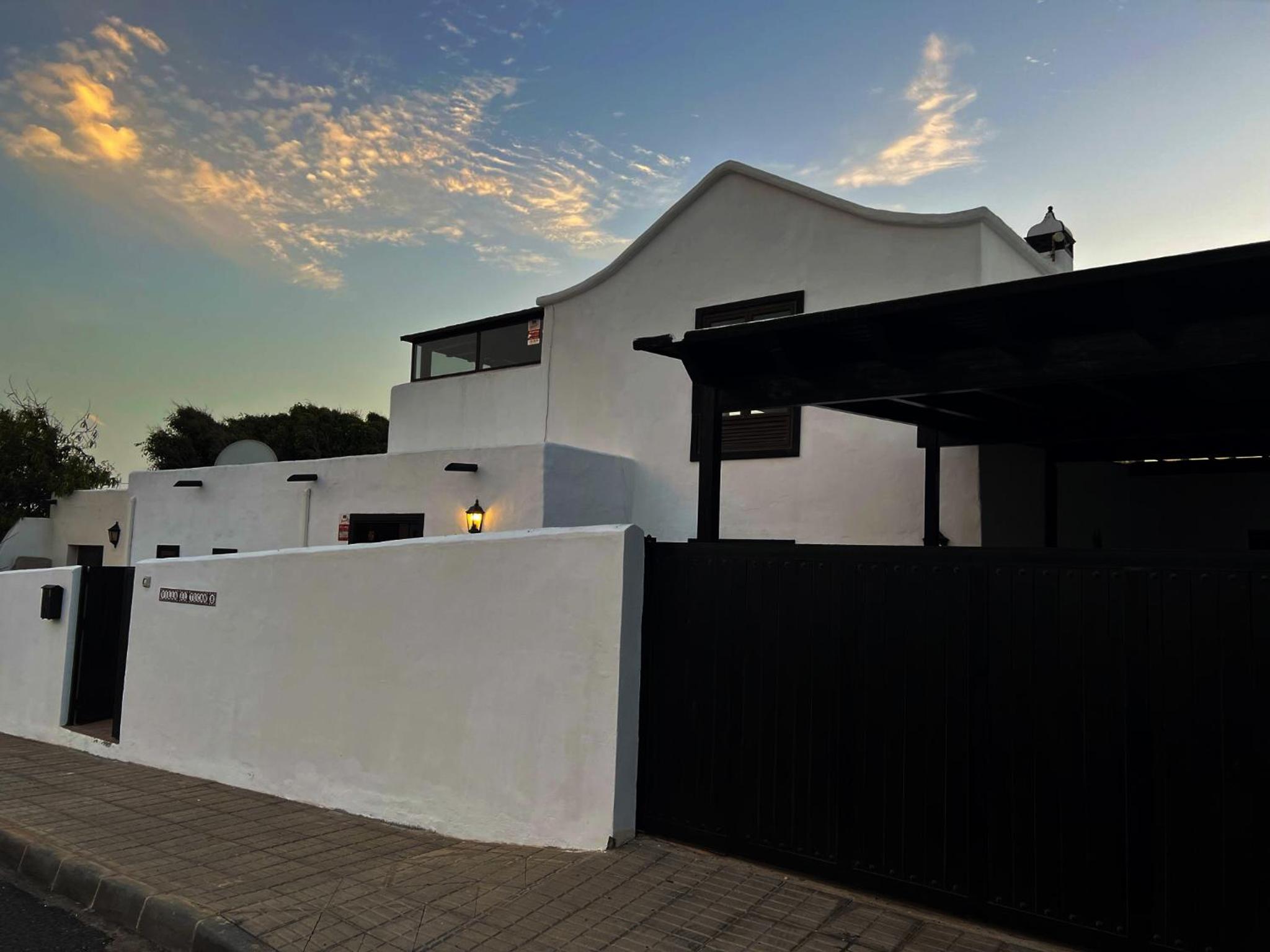 Nazaret Villa with heated pool