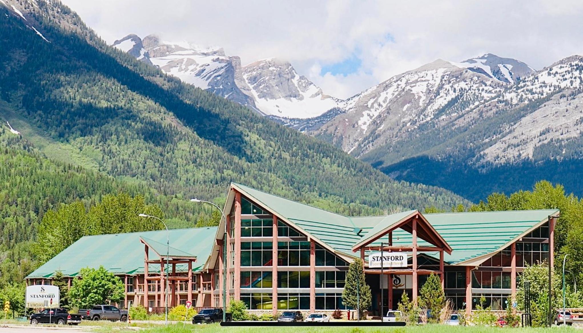 Fernie Vacations - Fernie Stanford Resort - Property Image 1