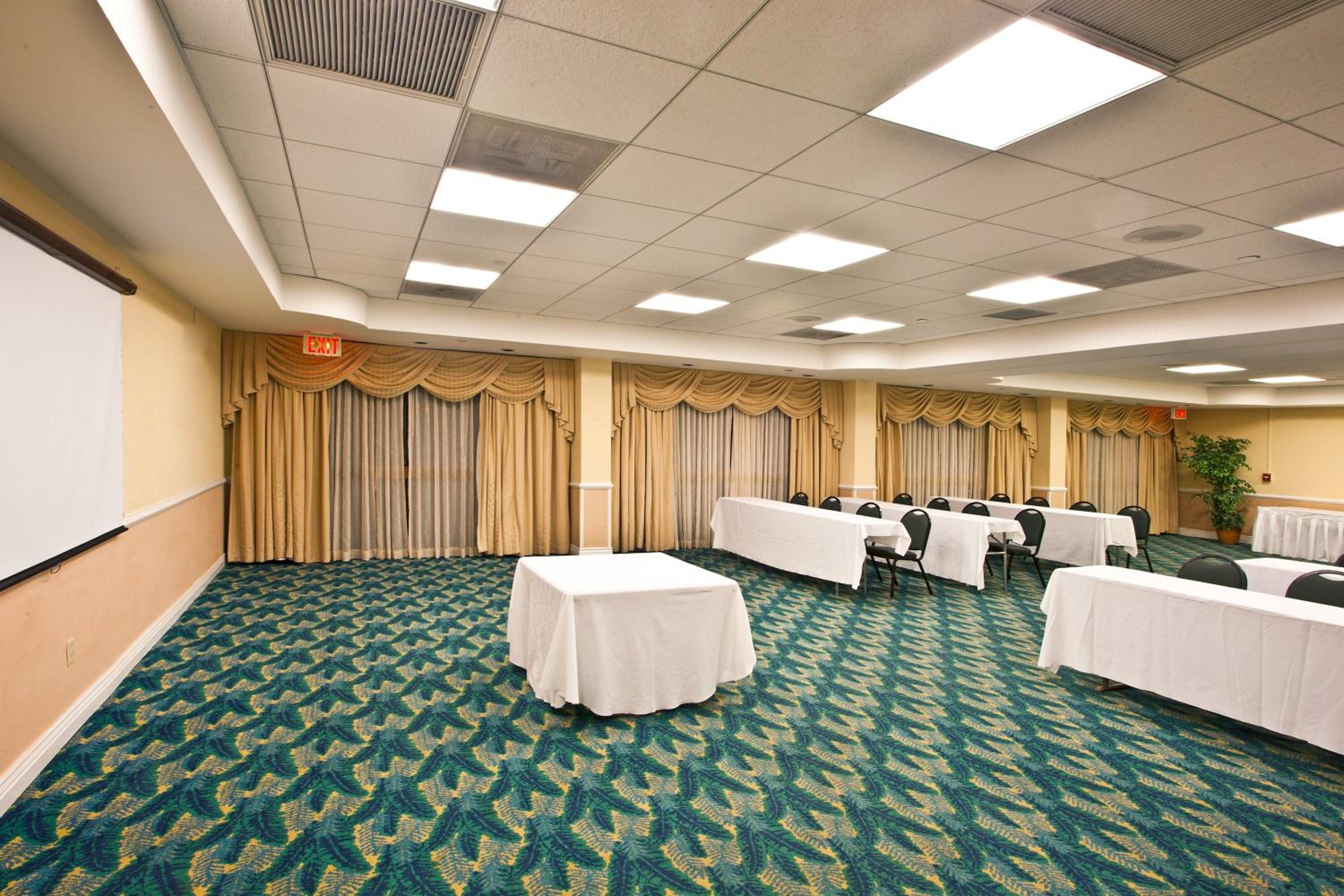 West Palm Beach Vacations - Holiday Inn Port St. Lucie, an IHG Hotel - Property Image 11