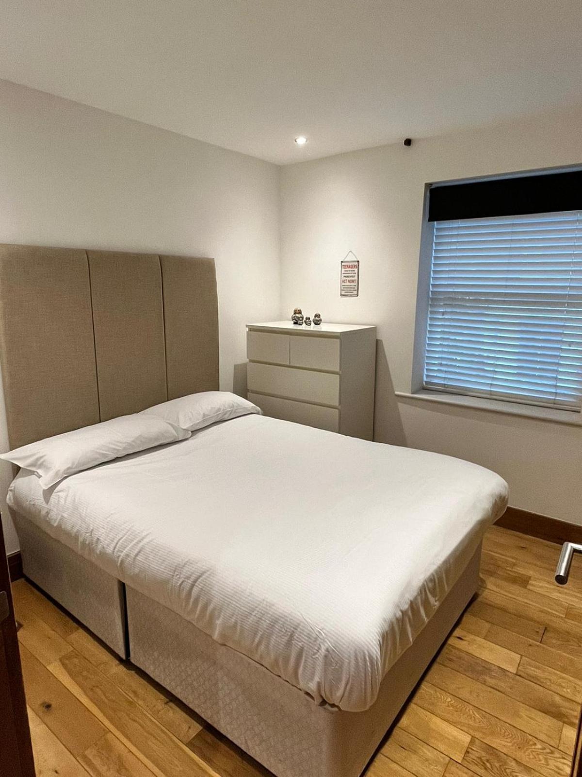 Luxury 2 Double Bedroom Flat - Kensington London