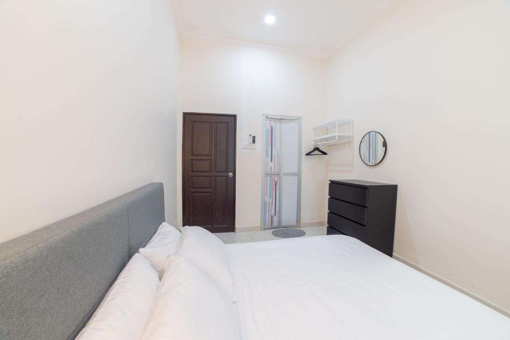 HILMERA Guesthouse photo 4