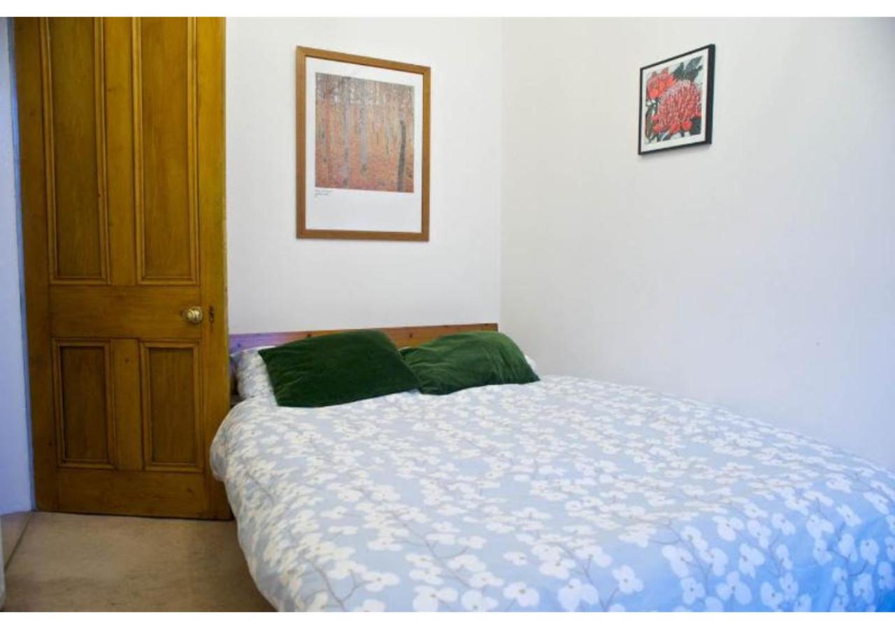 JOIVY Cosy flat near Scottish Gallery view 3