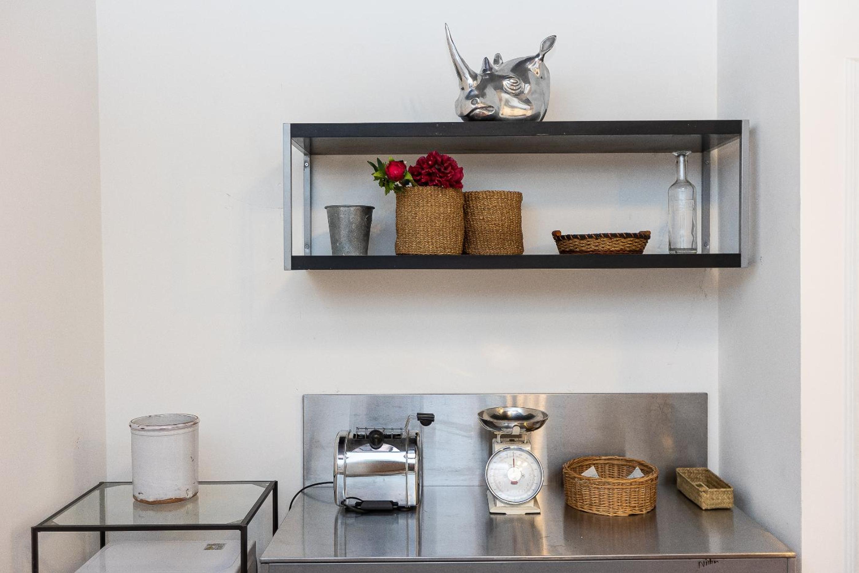 Lungaretta by Rental in Rome