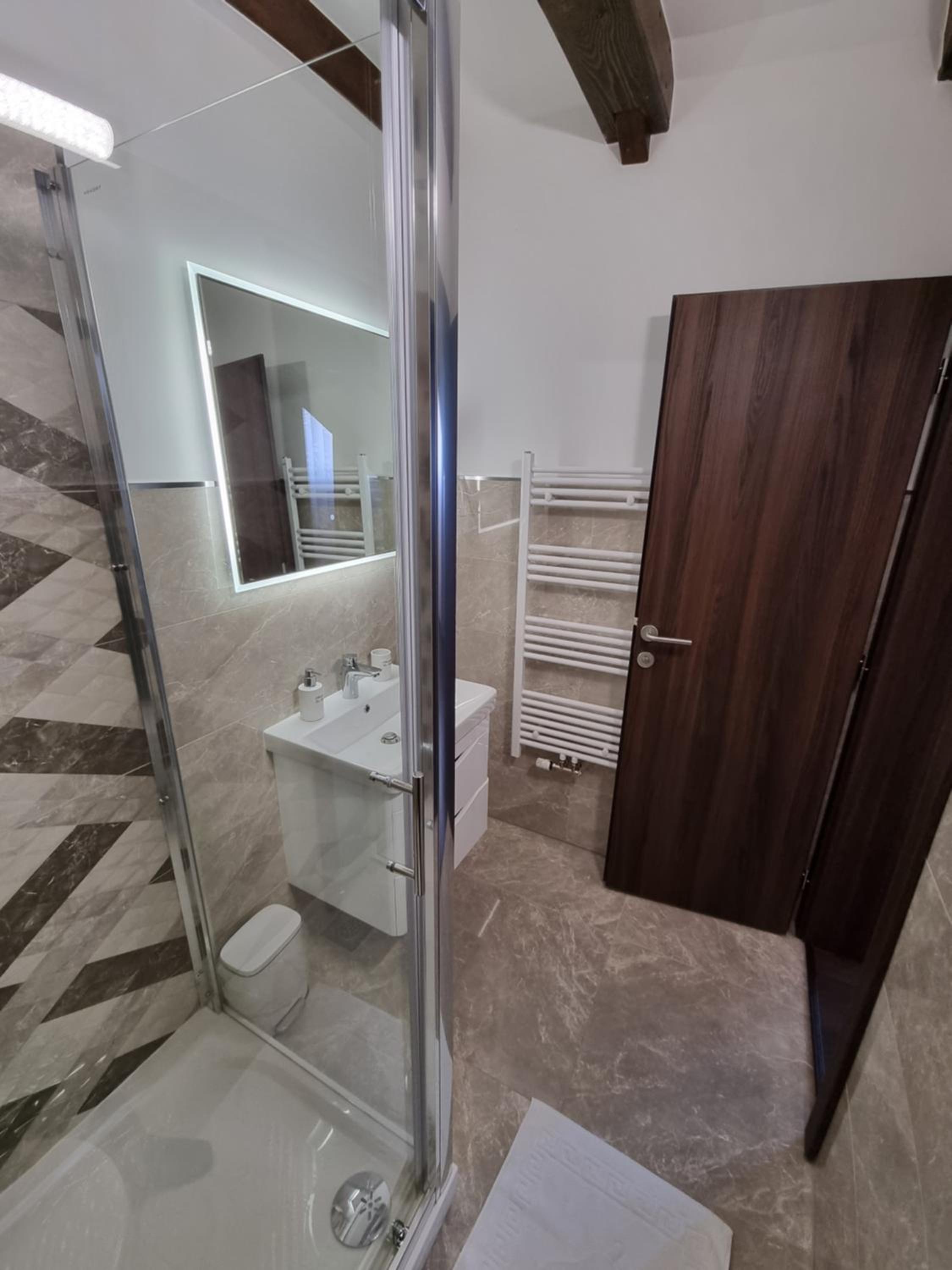 Apartments and Rooms Jerkovic
