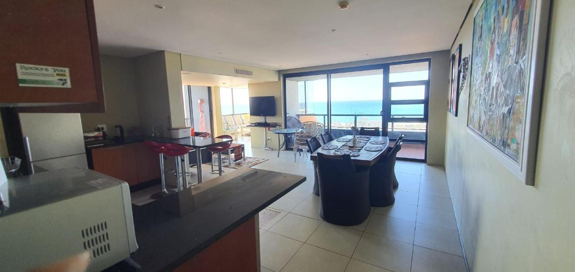 Accommodation Front - Tastefully Furnished 6 Sleeper with Ocean Views view 4