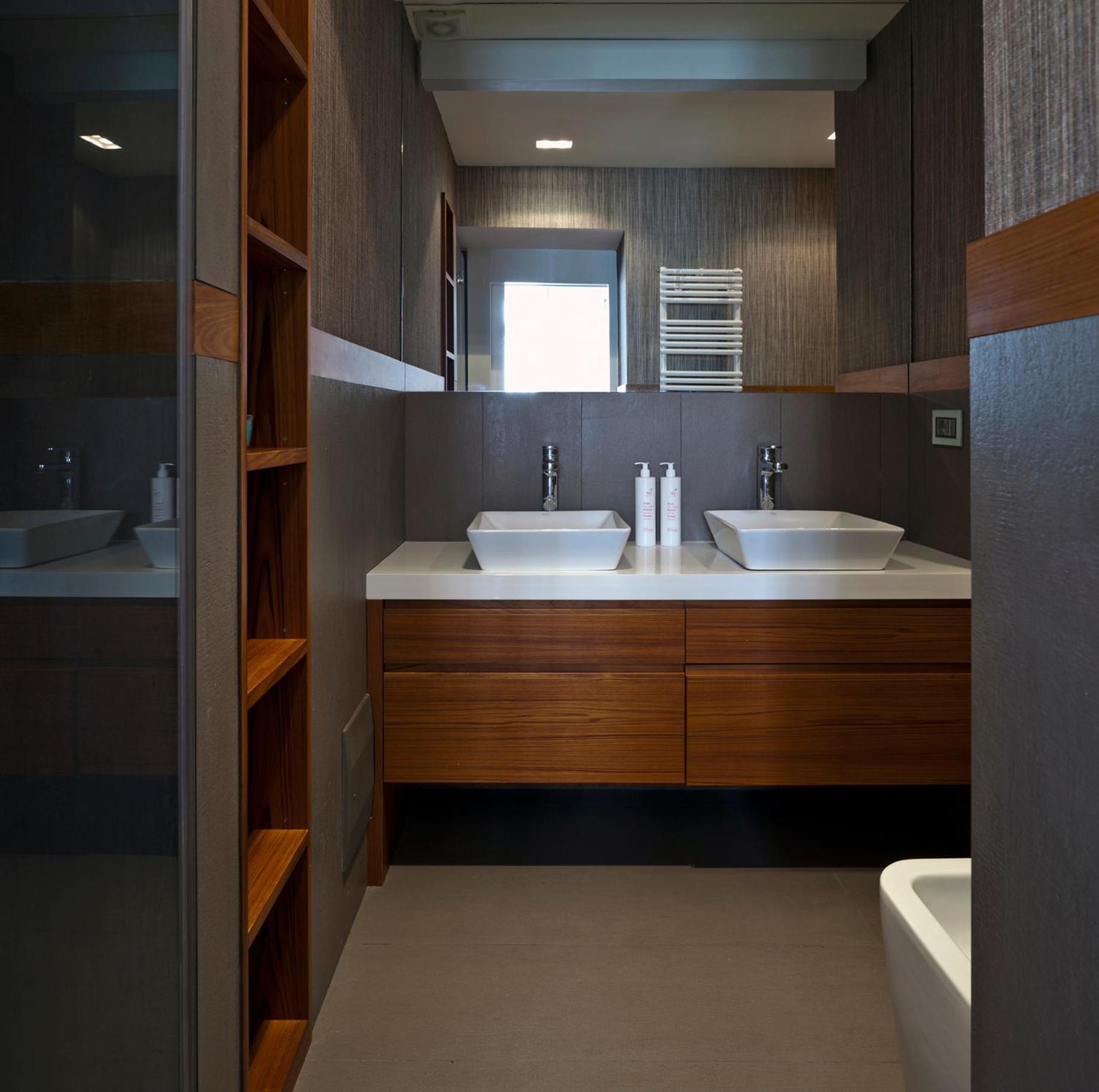 Elegant Apartment at Chiaia by Wonderful Italy photo 4