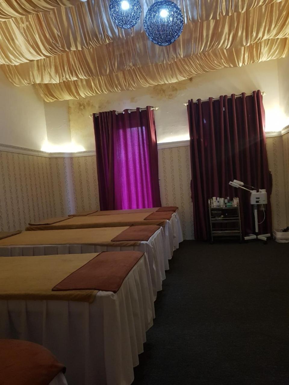 Hanoisunflowersuitehostel