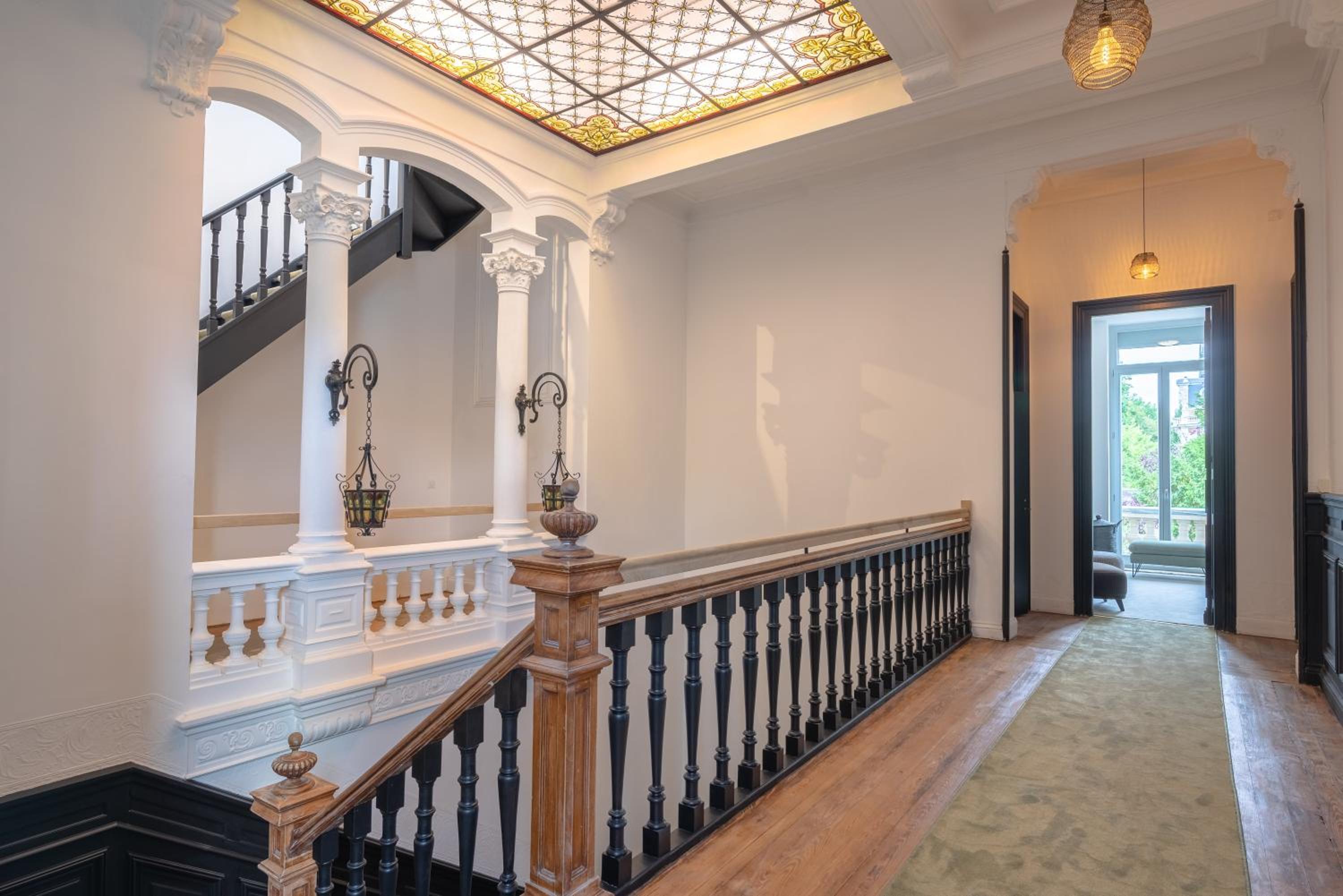 balcony