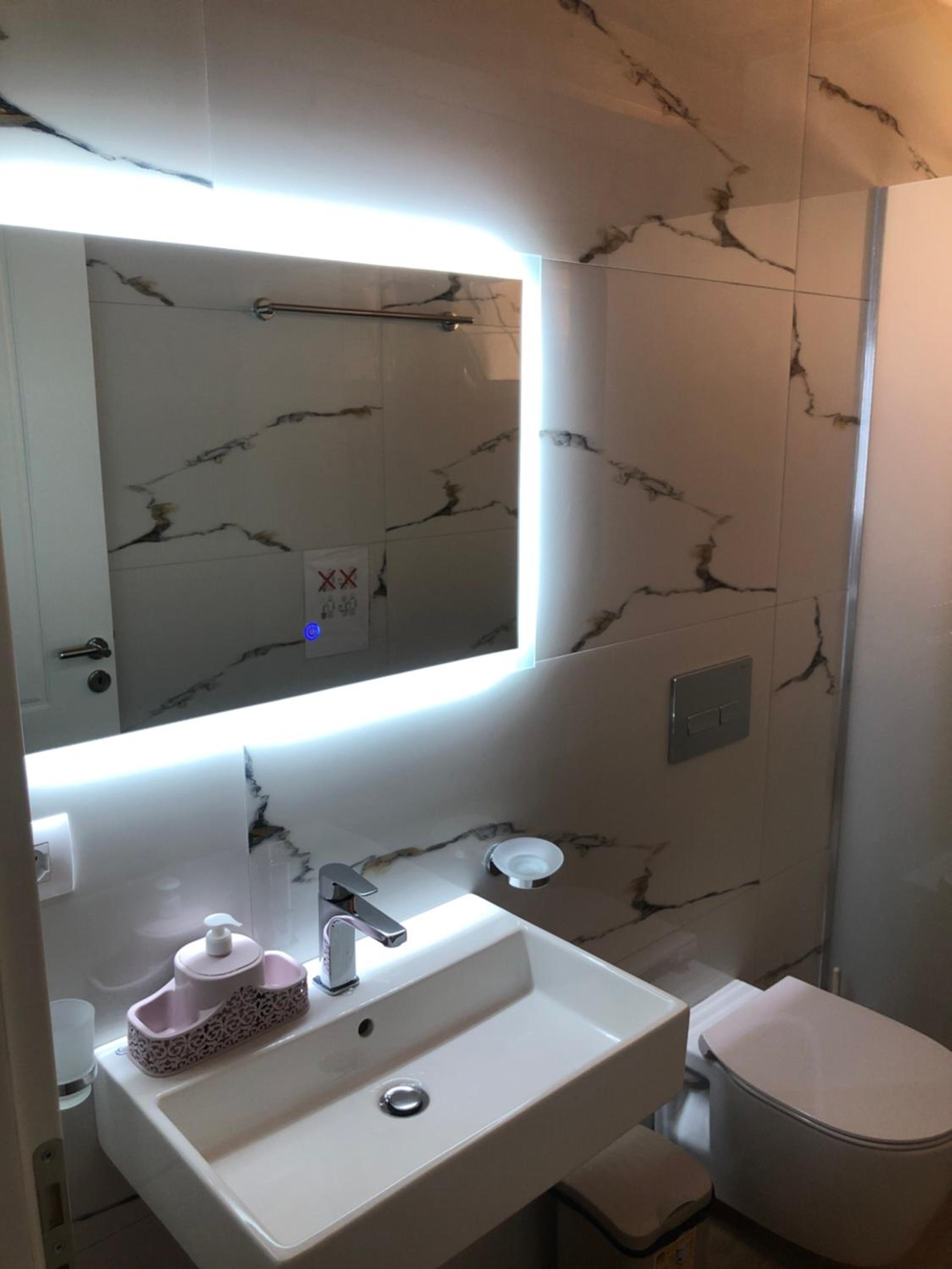 Amazing familiar apartments and rooms