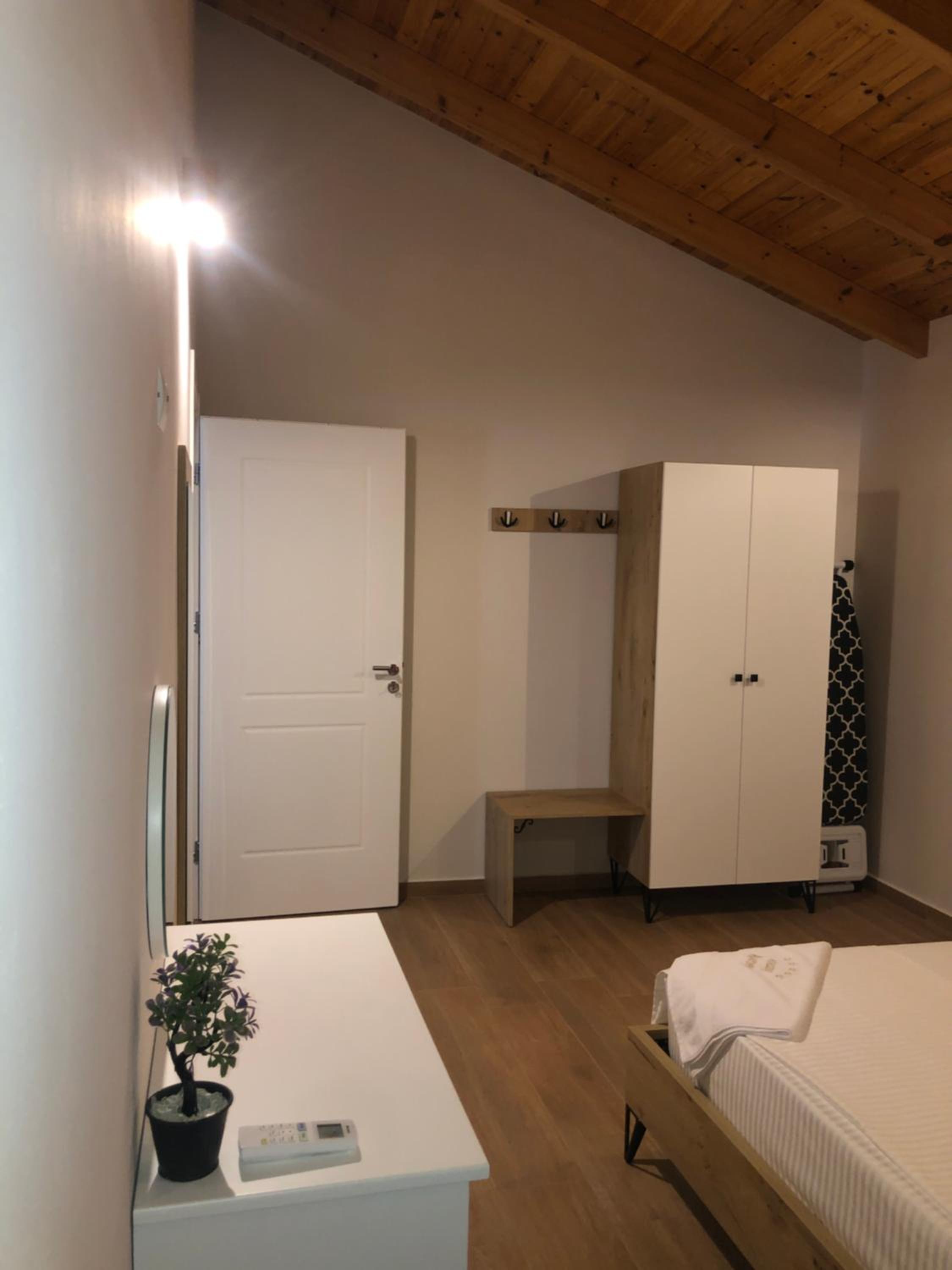 Amazing familiar apartments and rooms