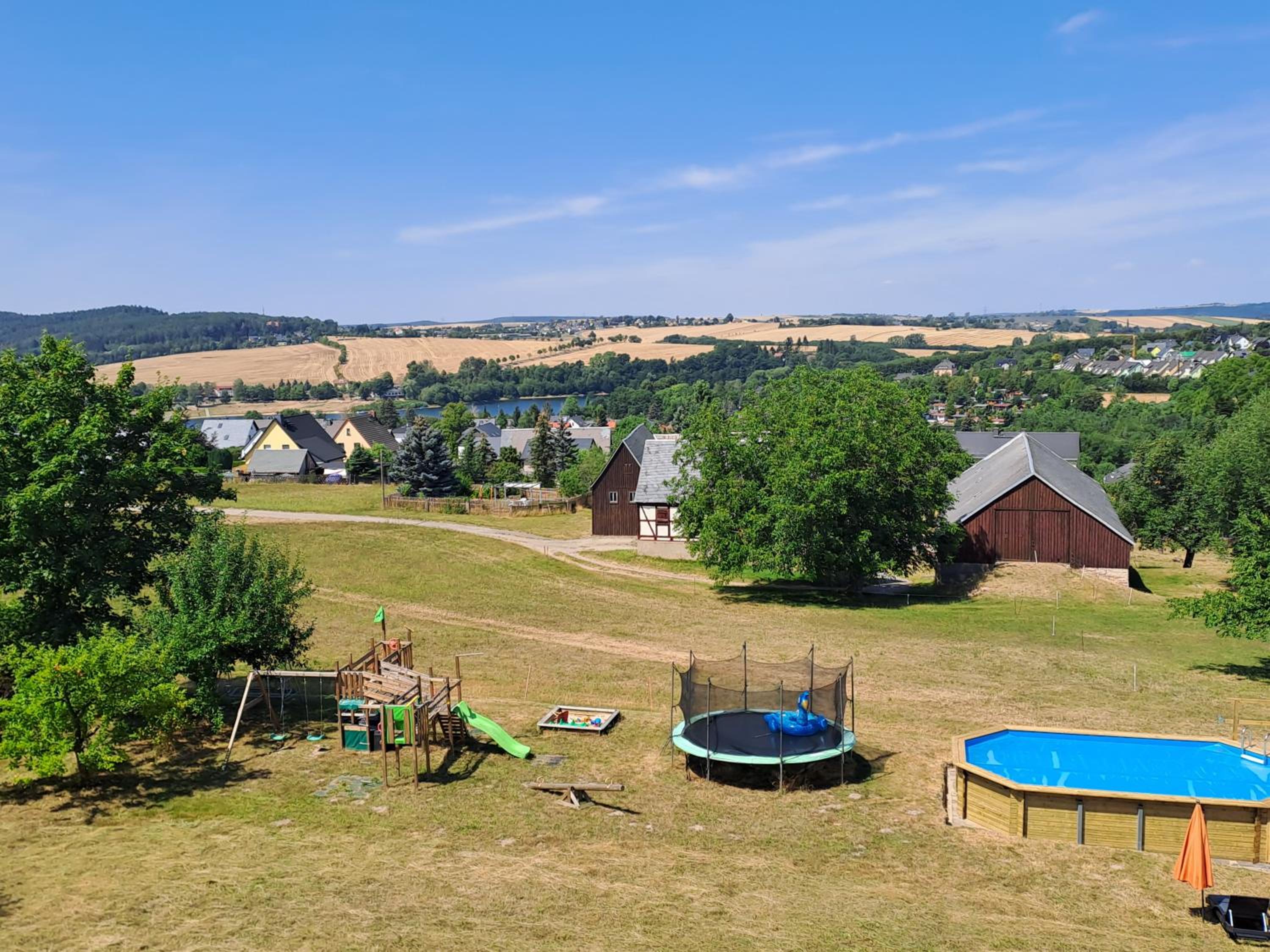 Ferienwohnung Nähe Dresden mit Pool & Spielplatz - FeWo 
