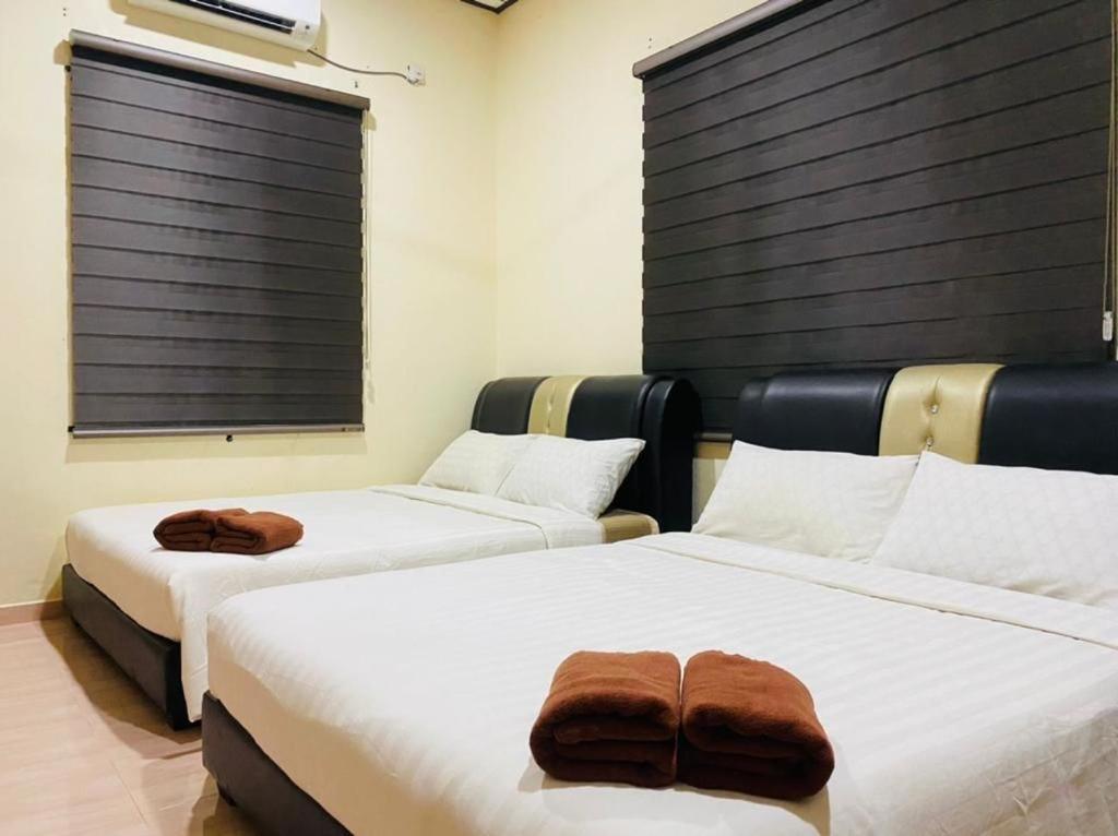 ALOR SENARI HOMESTAY PRIVATE POOL photo 2