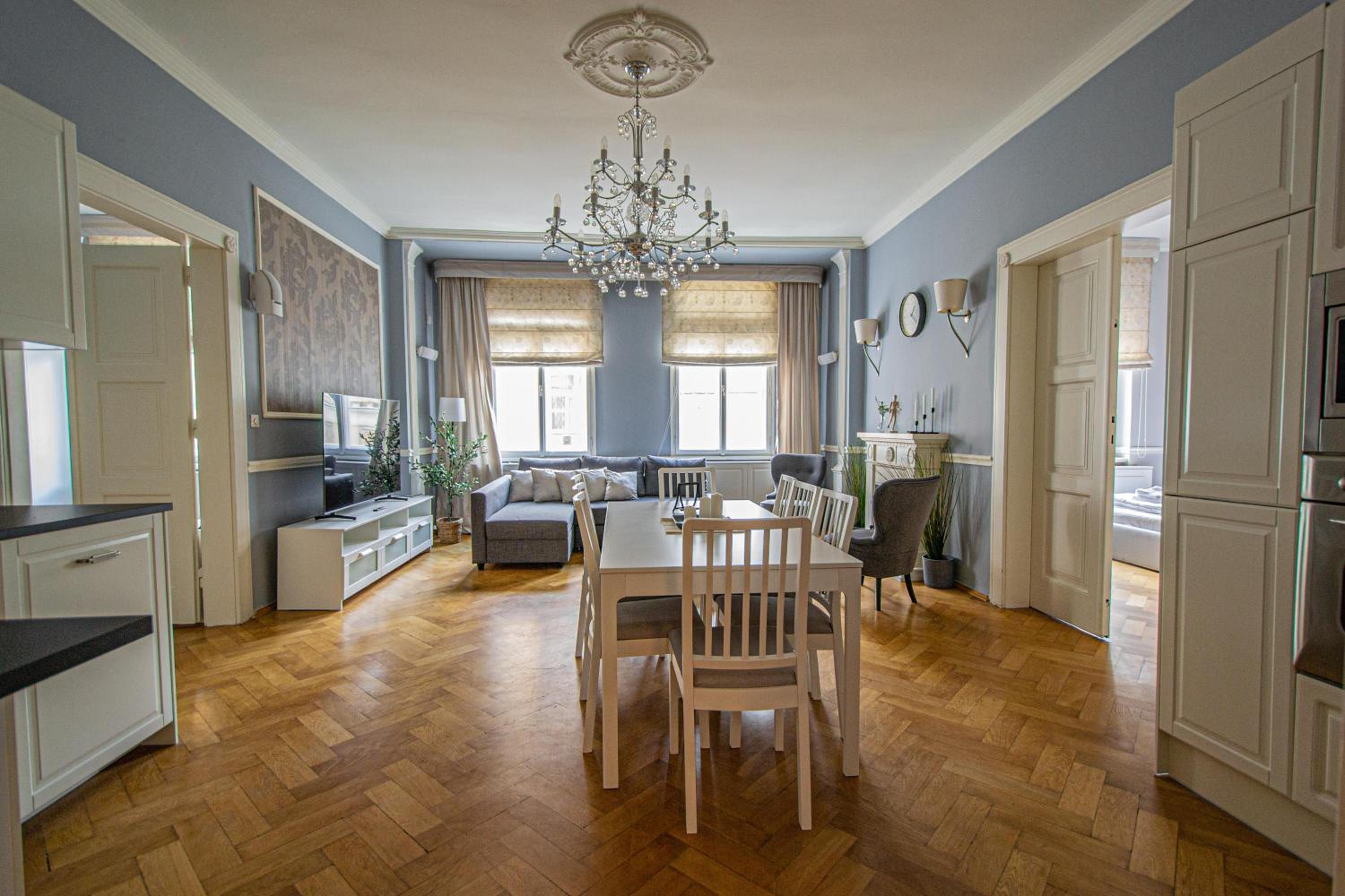 Luxury Central 150m2 Apartment on Wencelas Square with Private Garage