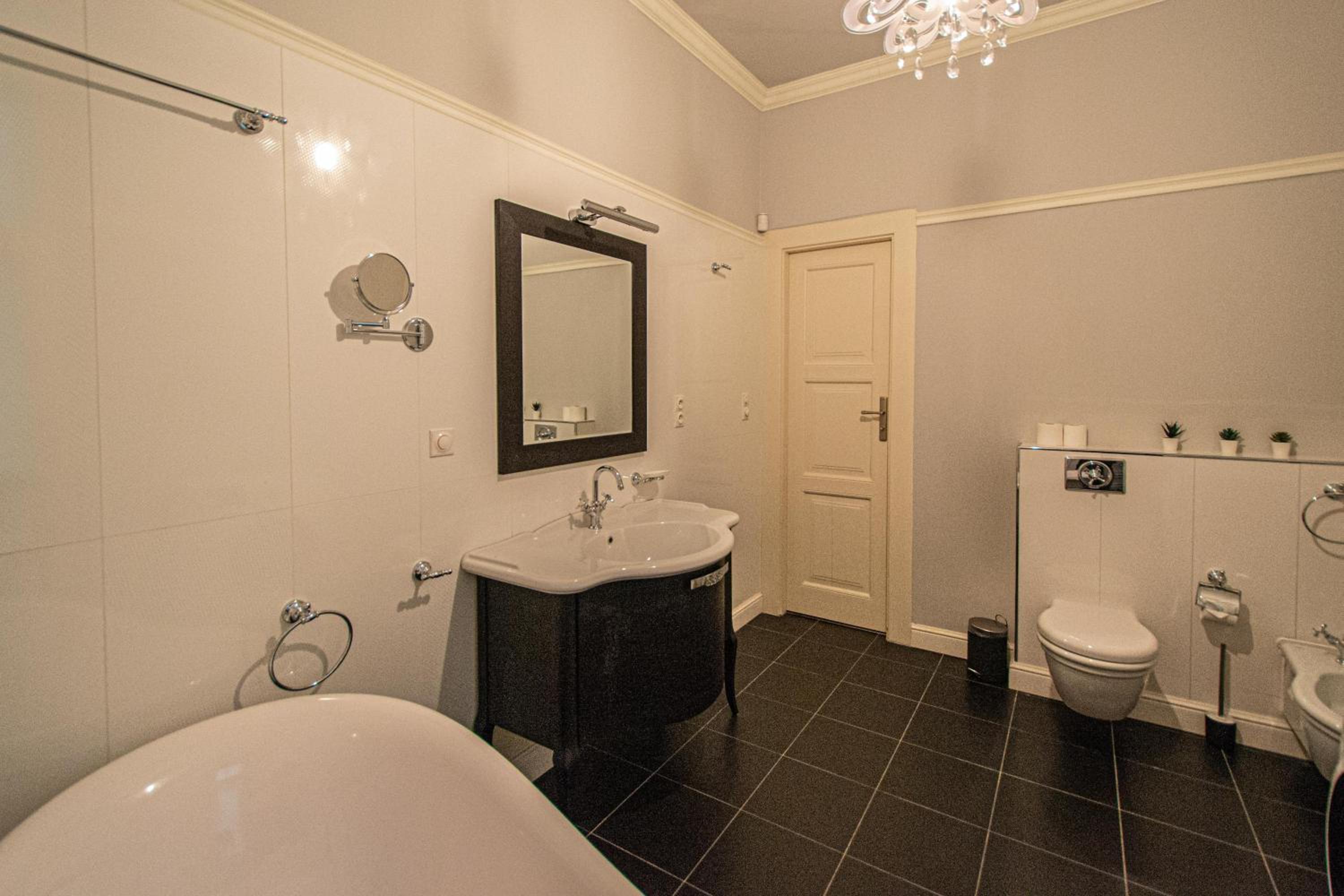 Luxury Central 150m2 Apartment on Wencelas Square with Private Garage