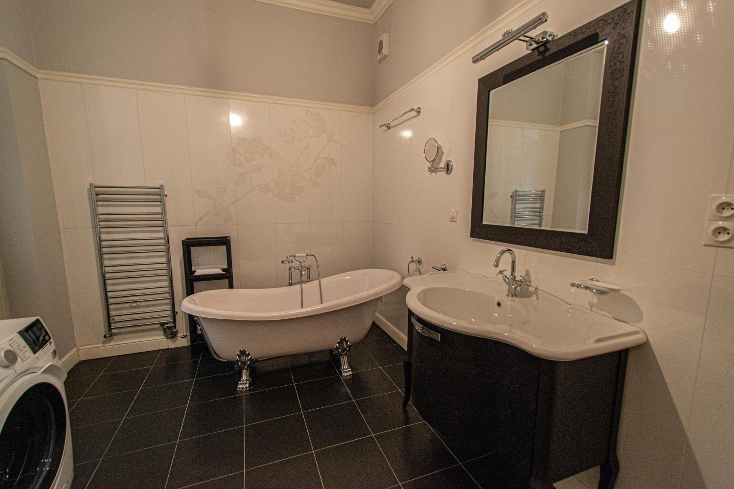 Luxury Central 150m2 Apartment on Wencelas Square with Private Garage