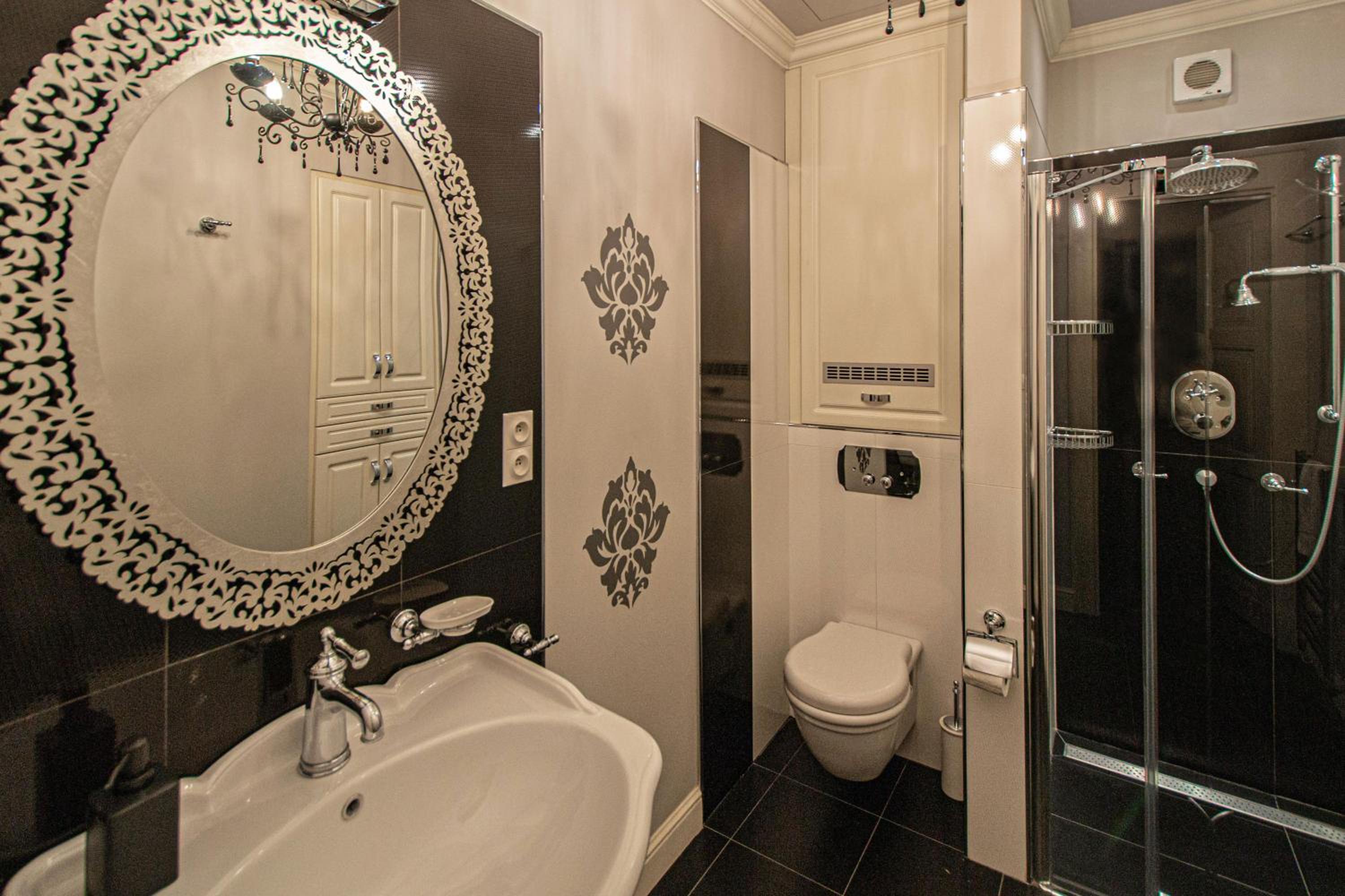 Luxury Central 150m2 Apartment on Wencelas Square with Private Garage