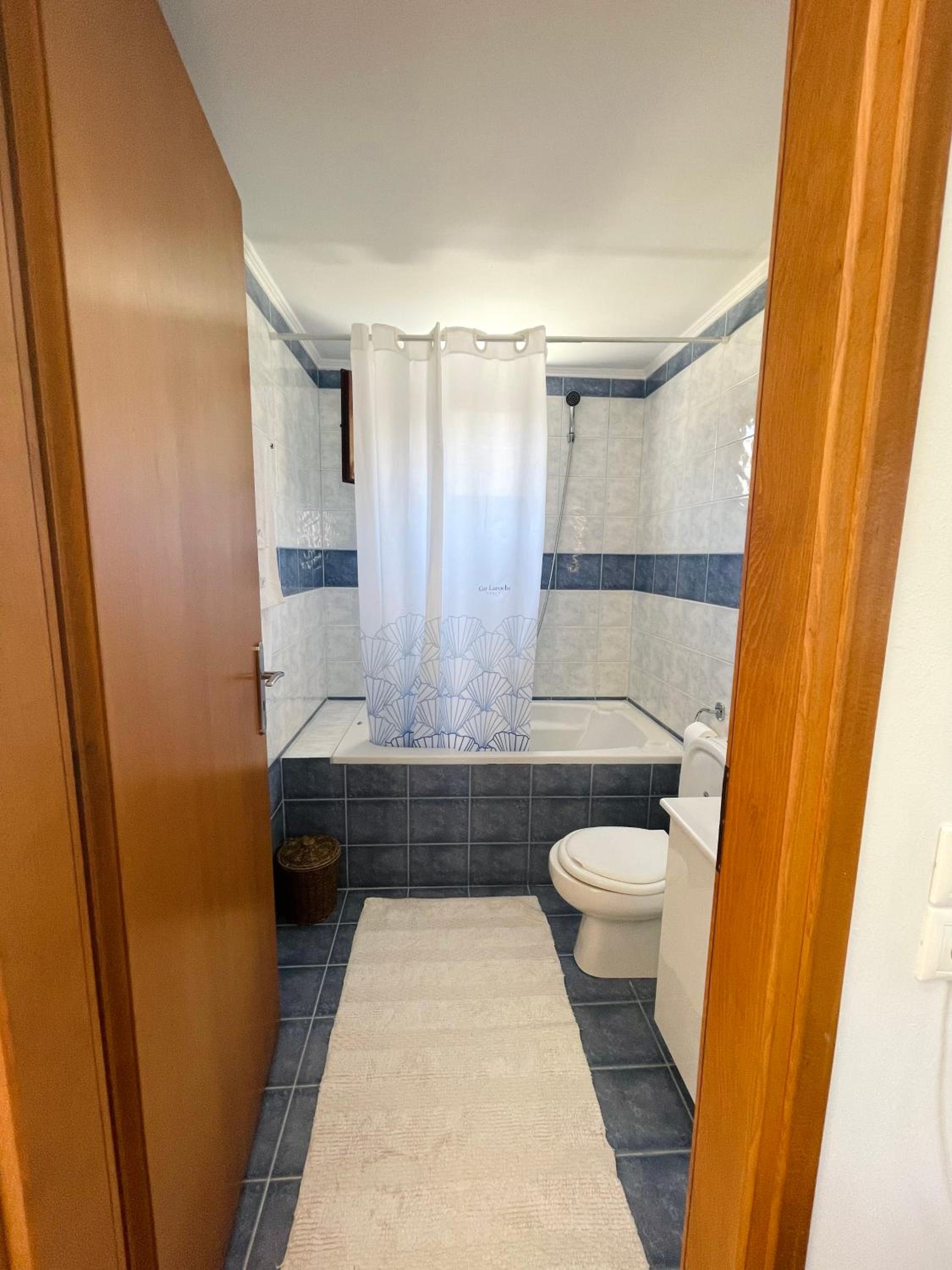 Casa Chara en Symi — bathroom