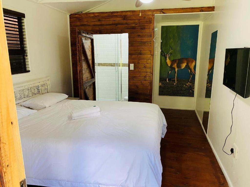 FM GUEST LODGE Comfort, Tranquility & Peace of Mind