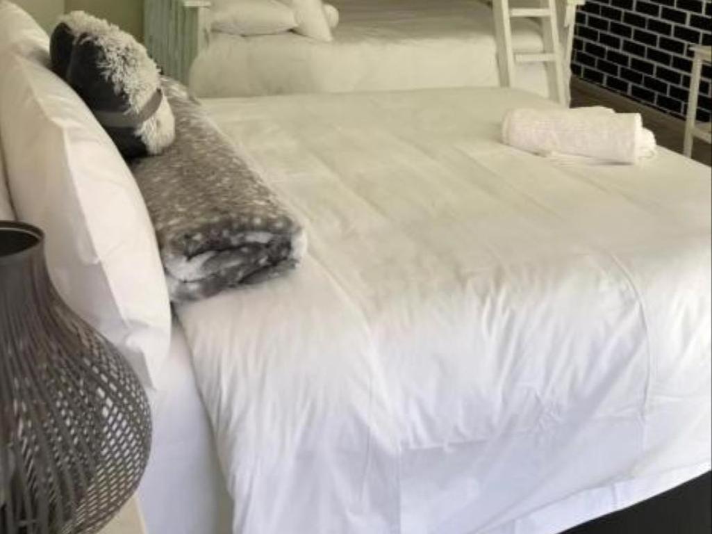FM GUEST LODGE Comfort, Tranquility & Peace of Mind