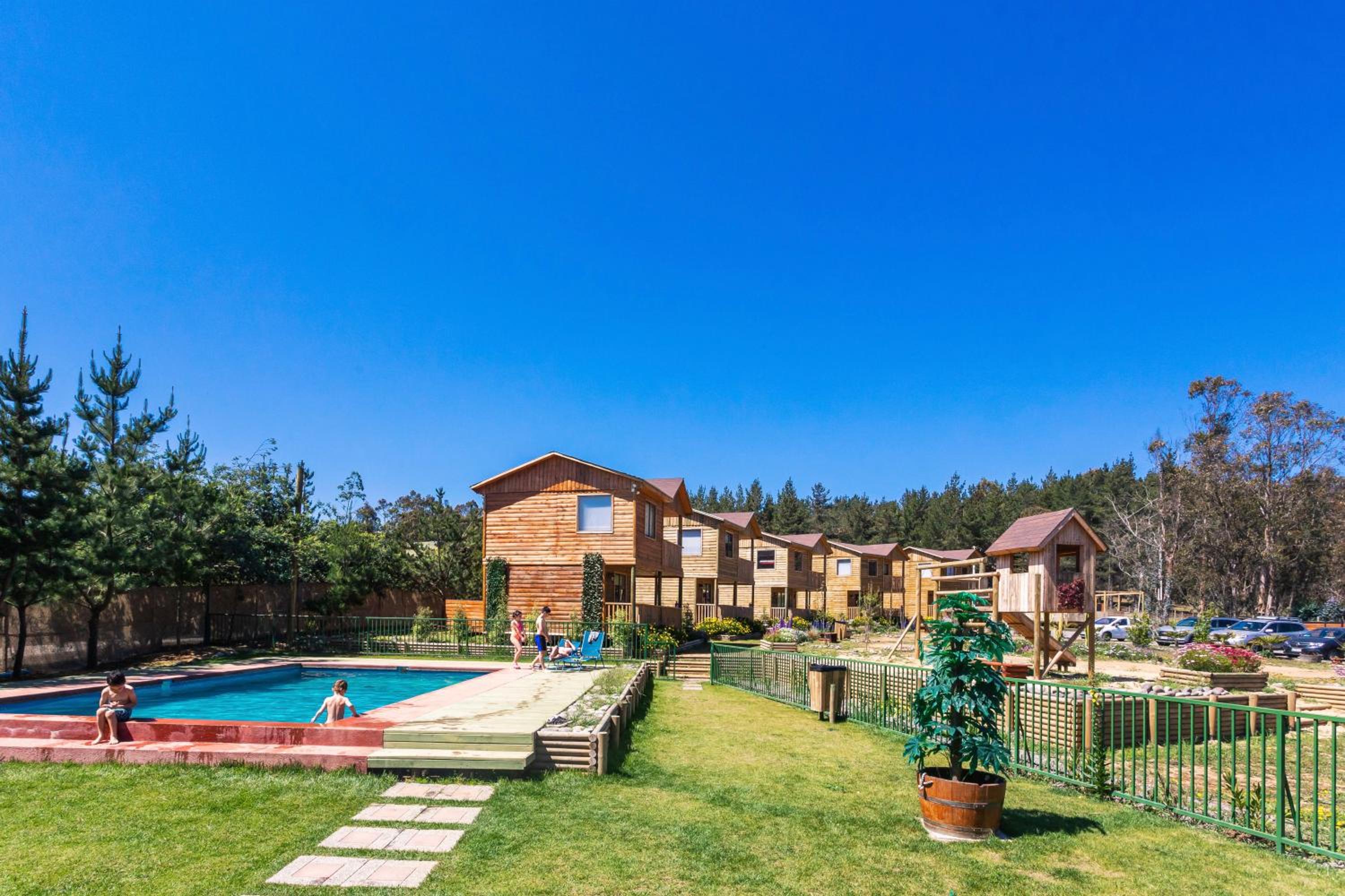 Cabaña en Tunquén con parrilla, fogón, piscina y bosque