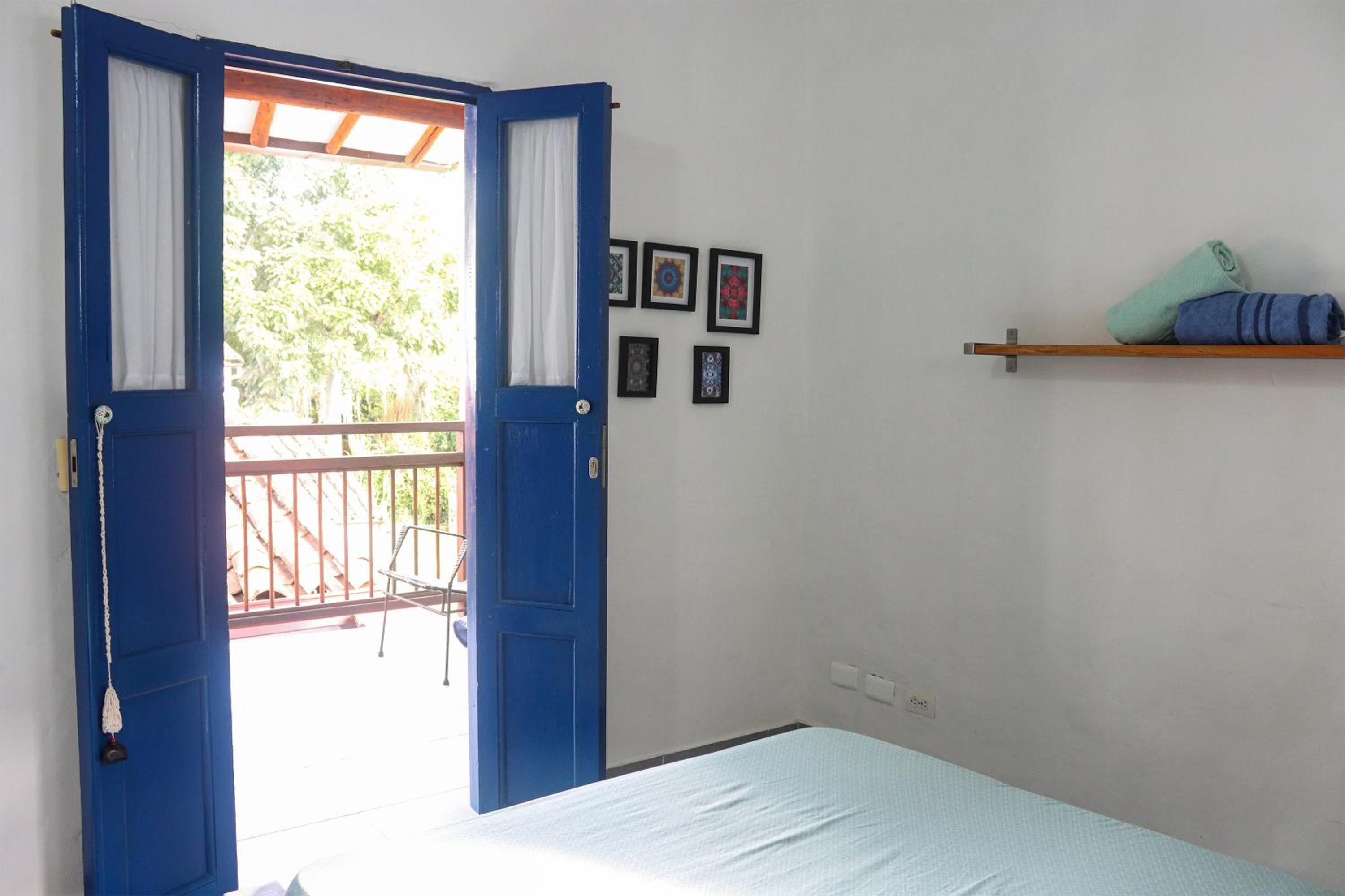 Unique House Elena Barichara Open Space Bright
