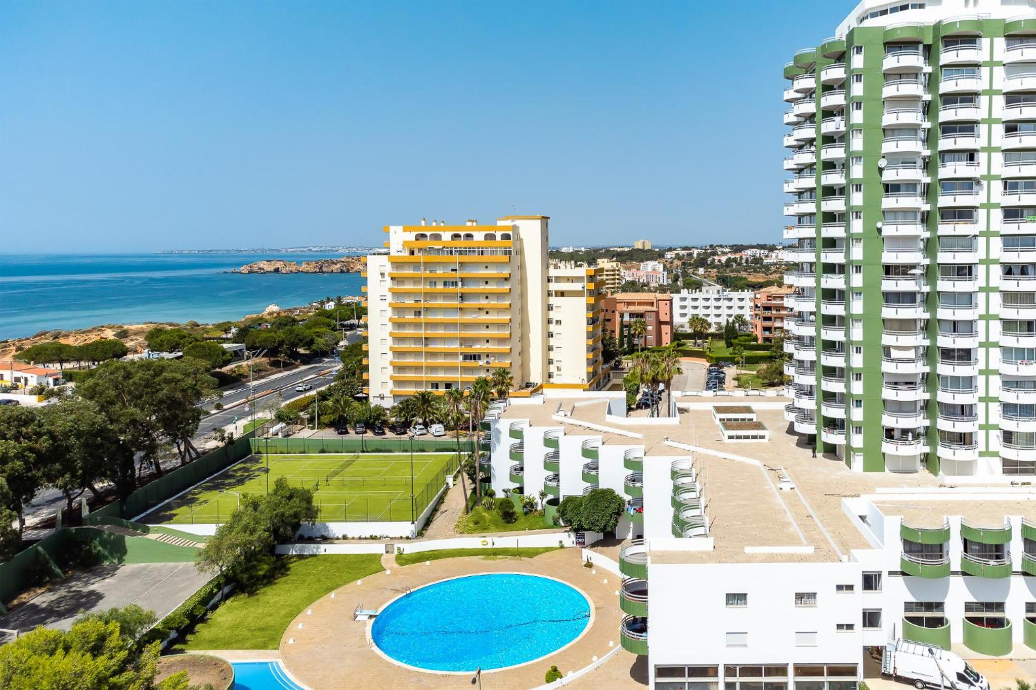 Charming Apartment W/ Pool & Balcony in Portimão by LovelyStay