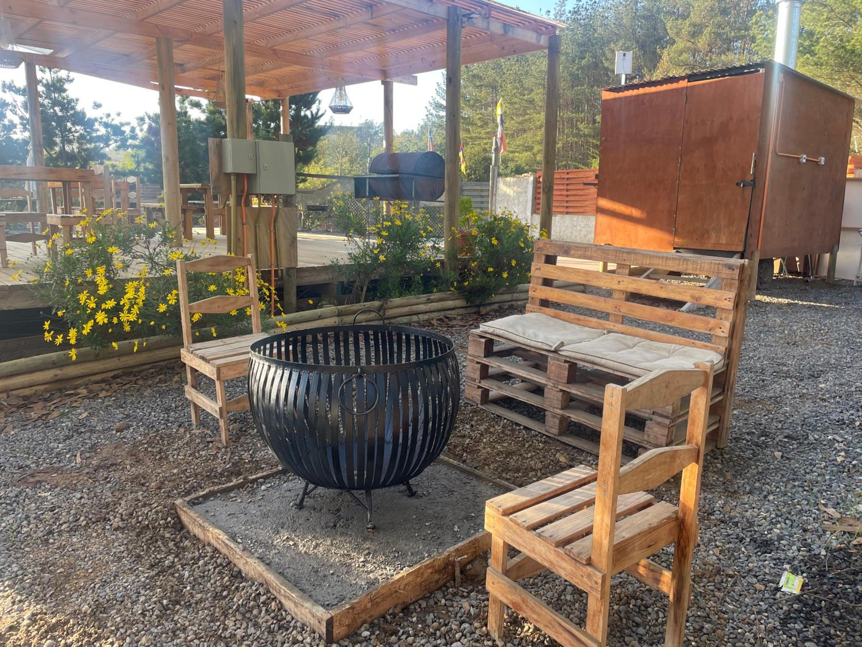 Cabaña en Tunquén con parrilla, fogón, piscina y bosque