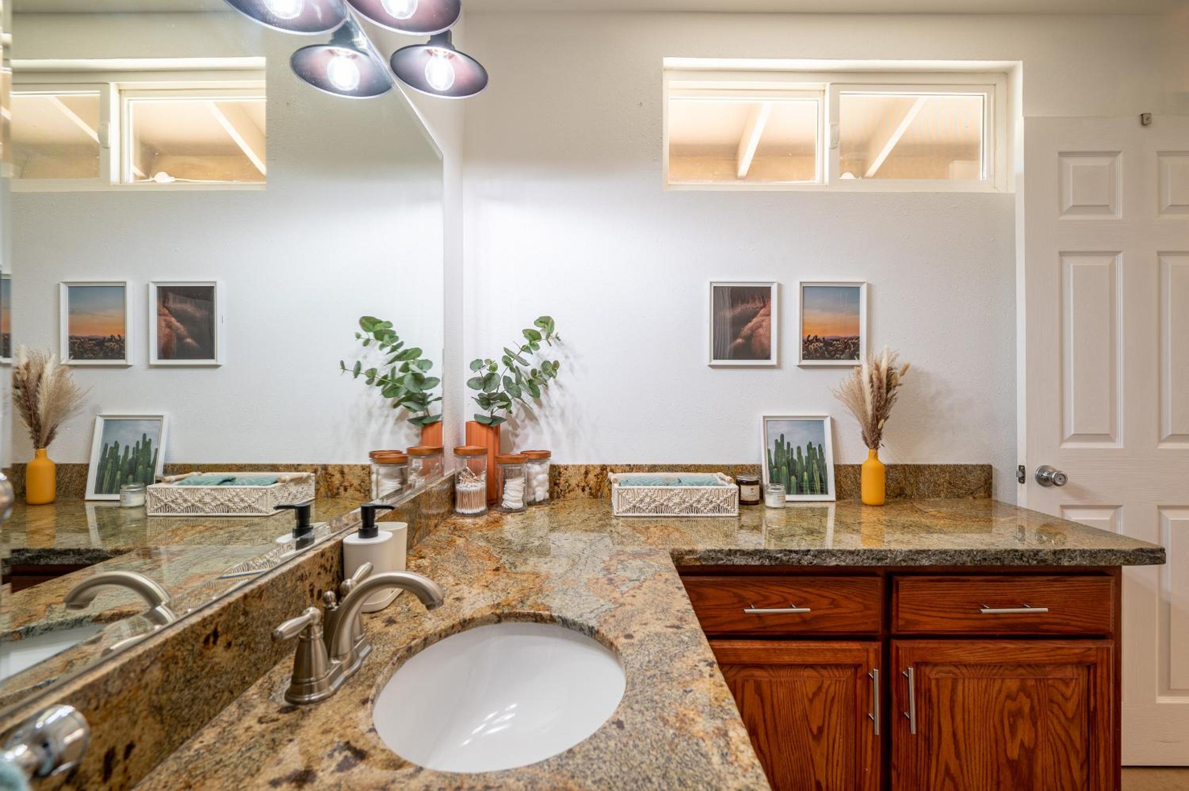 The Full Moon, Joshua Tree: Hot Tub, Sauna, Views view 5