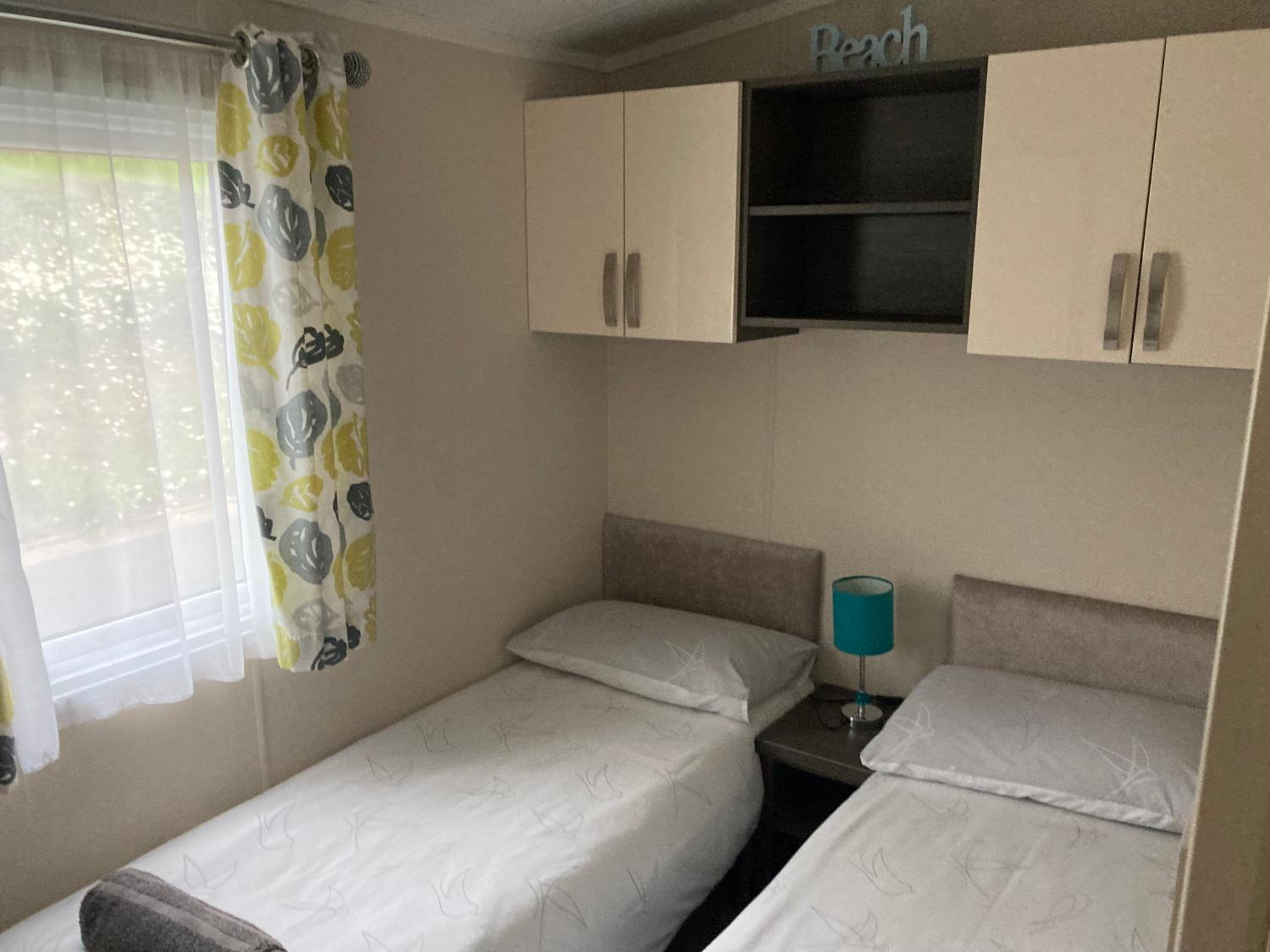 Bumblebee Lodge