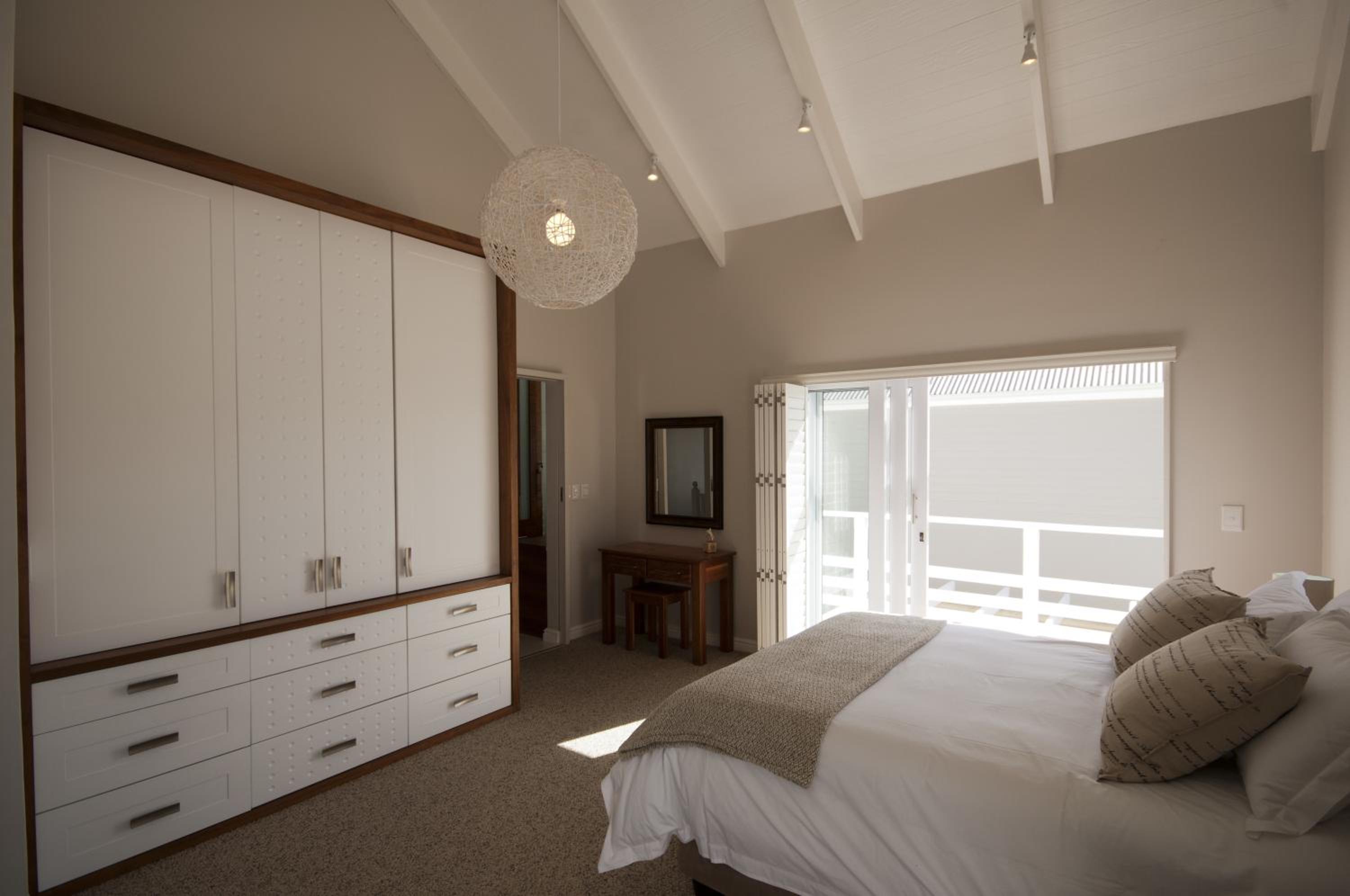 Saffron view 5