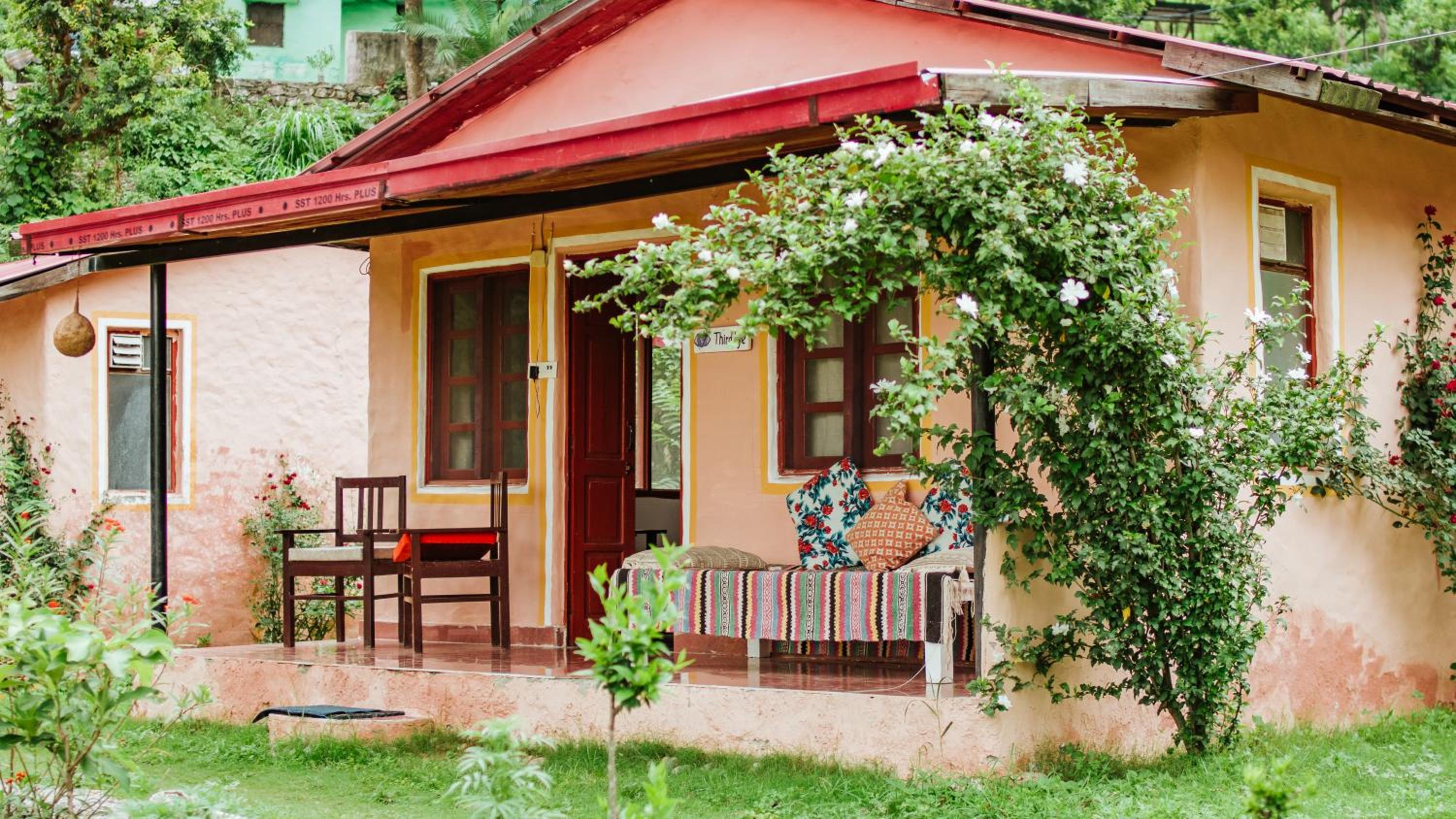 Shiv Shakti Yogpeeth Cottages view 5