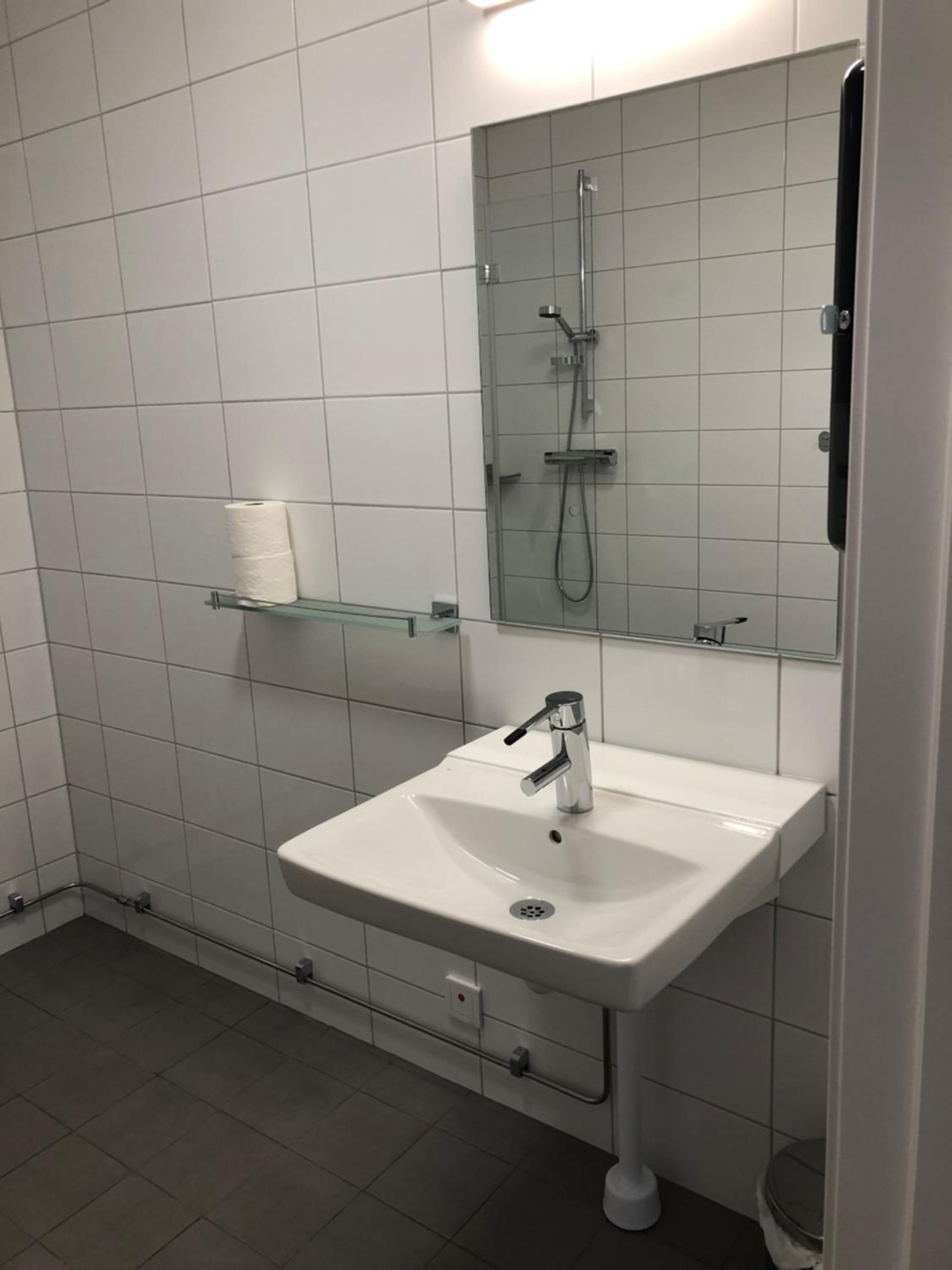 Photo 18