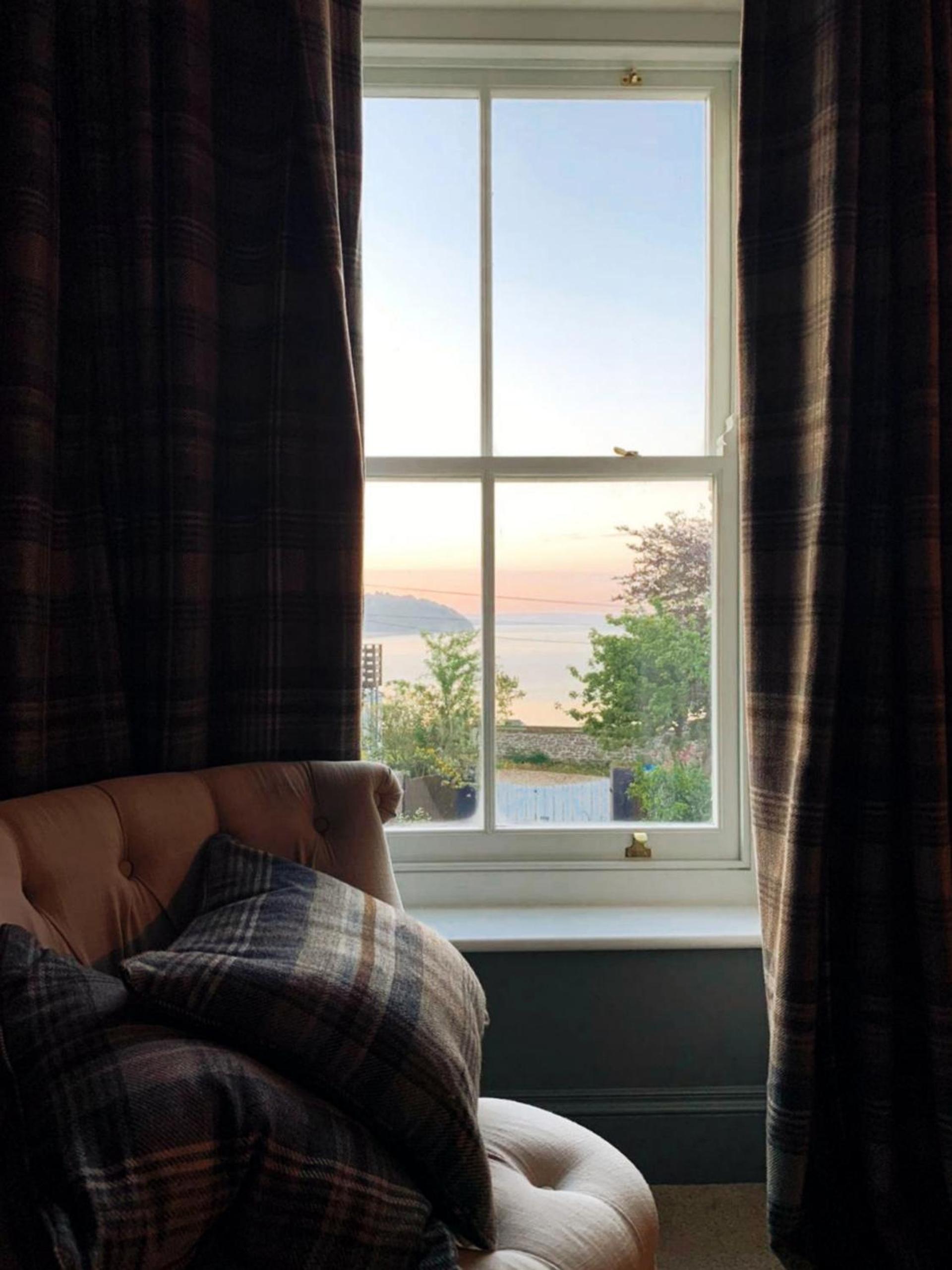 Dylan Thomas Sea View view 3