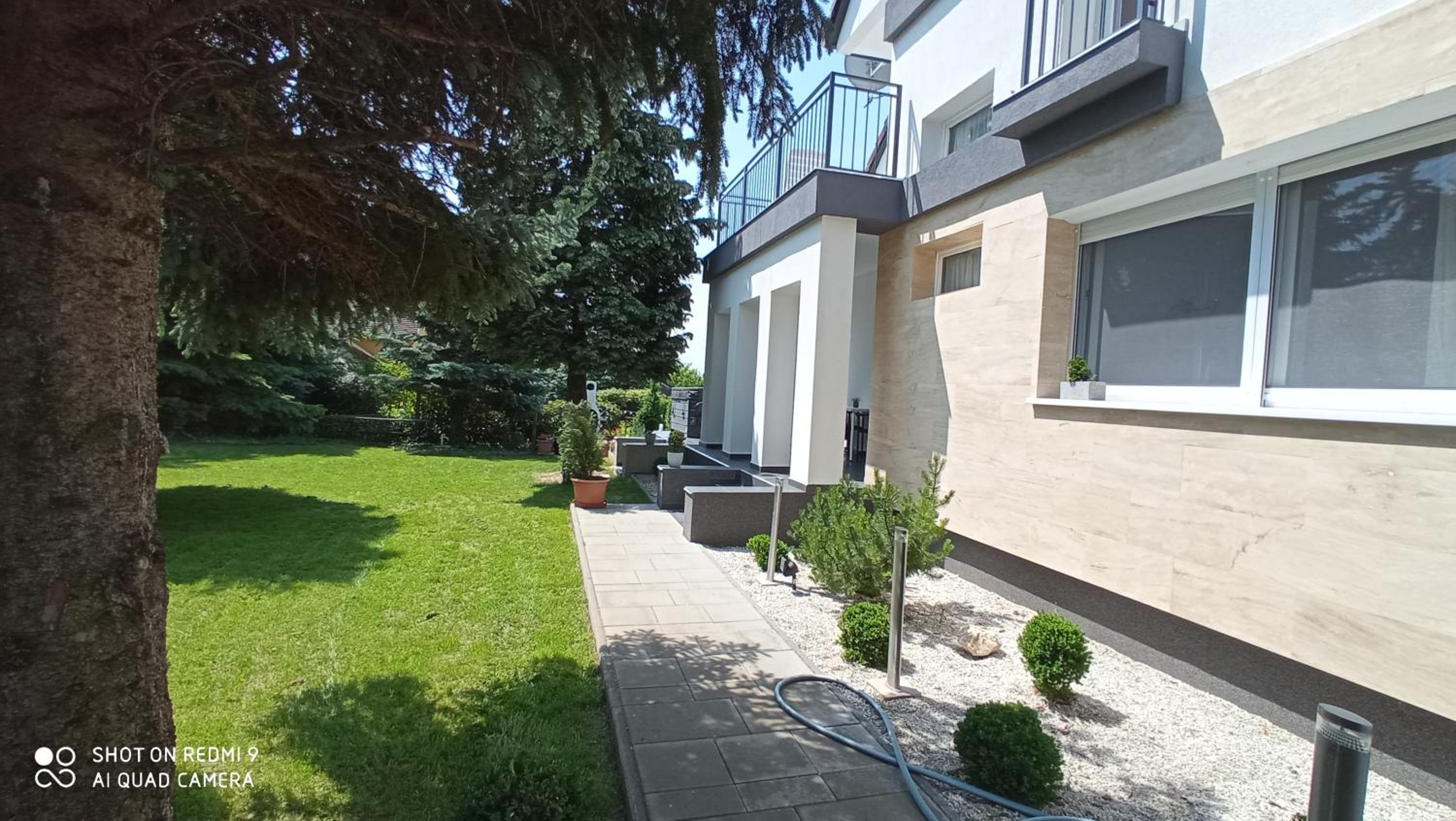ART INN APARTMANHÁZ BALATON-GYENESDIÁS