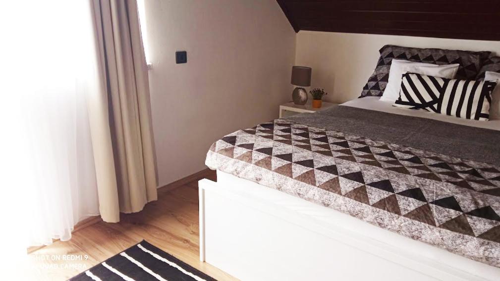 ART INN APARTMANHÁZ BALATON-GYENESDIÁS