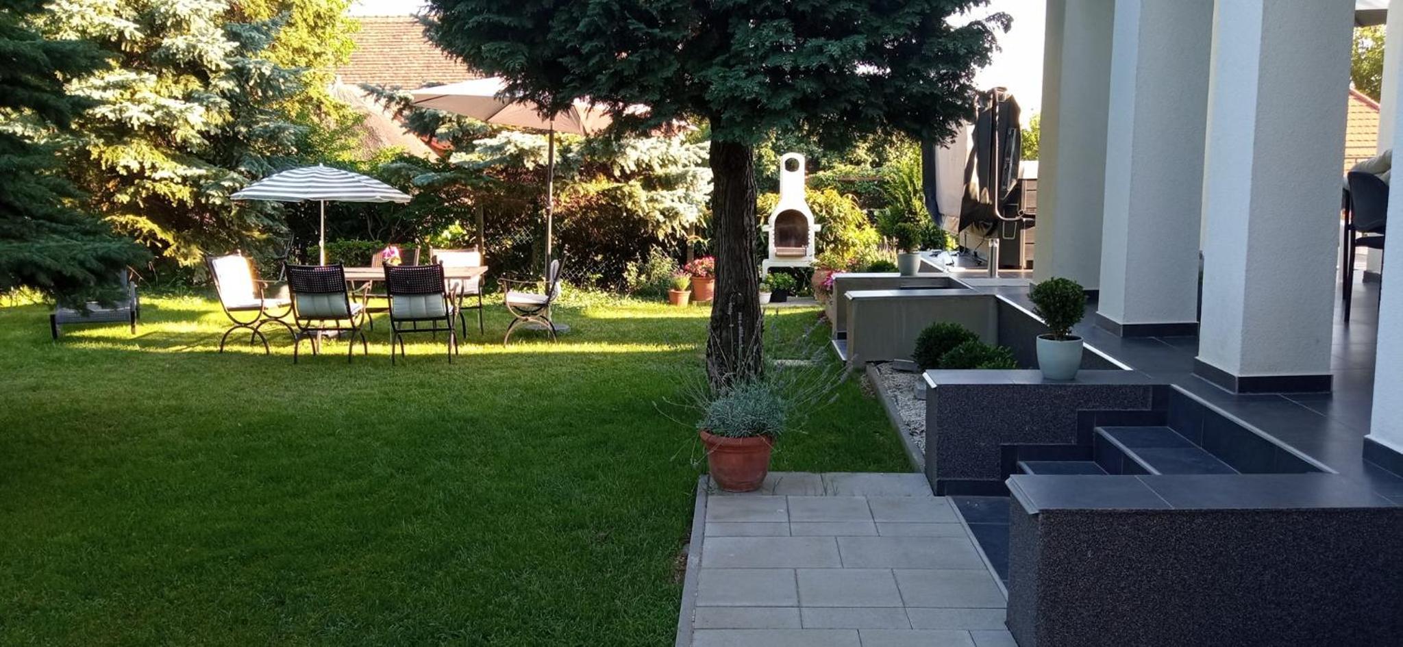 ART INN APARTMANHÁZ BALATON-GYENESDIÁS
