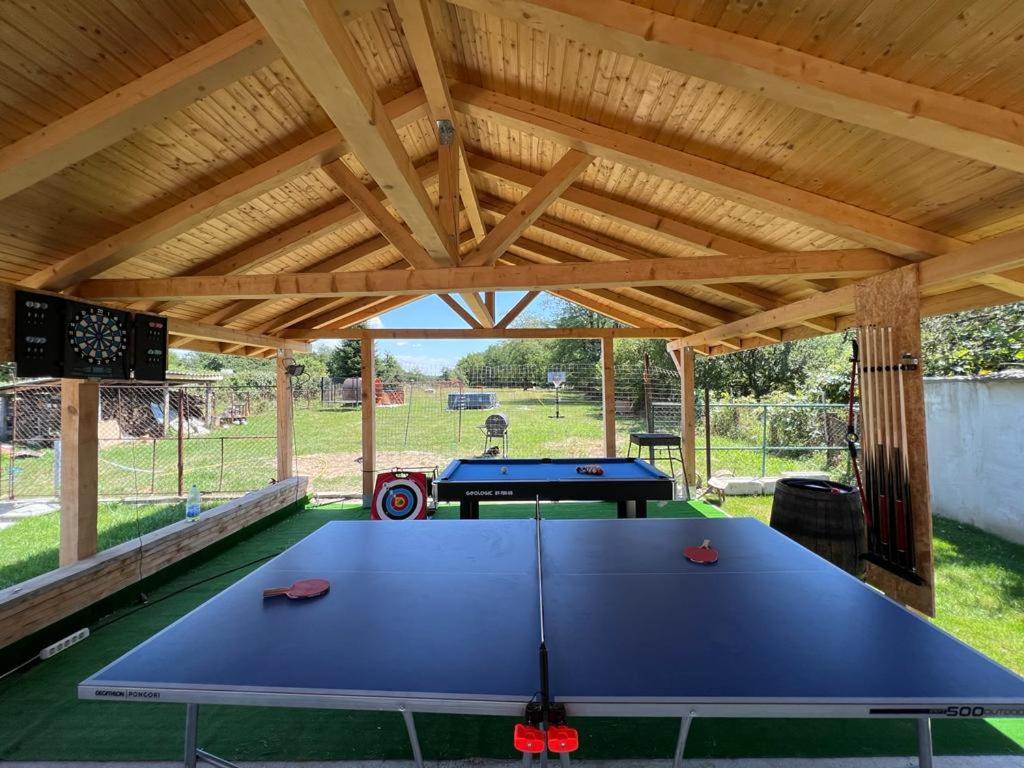 Pensiunea Valea Șușiței, Ciubar, Sauna, ATV, Safari, Offroad Jeep, Ghid Turistic Climbing, Rafting, Safari, Paragliding view 2
